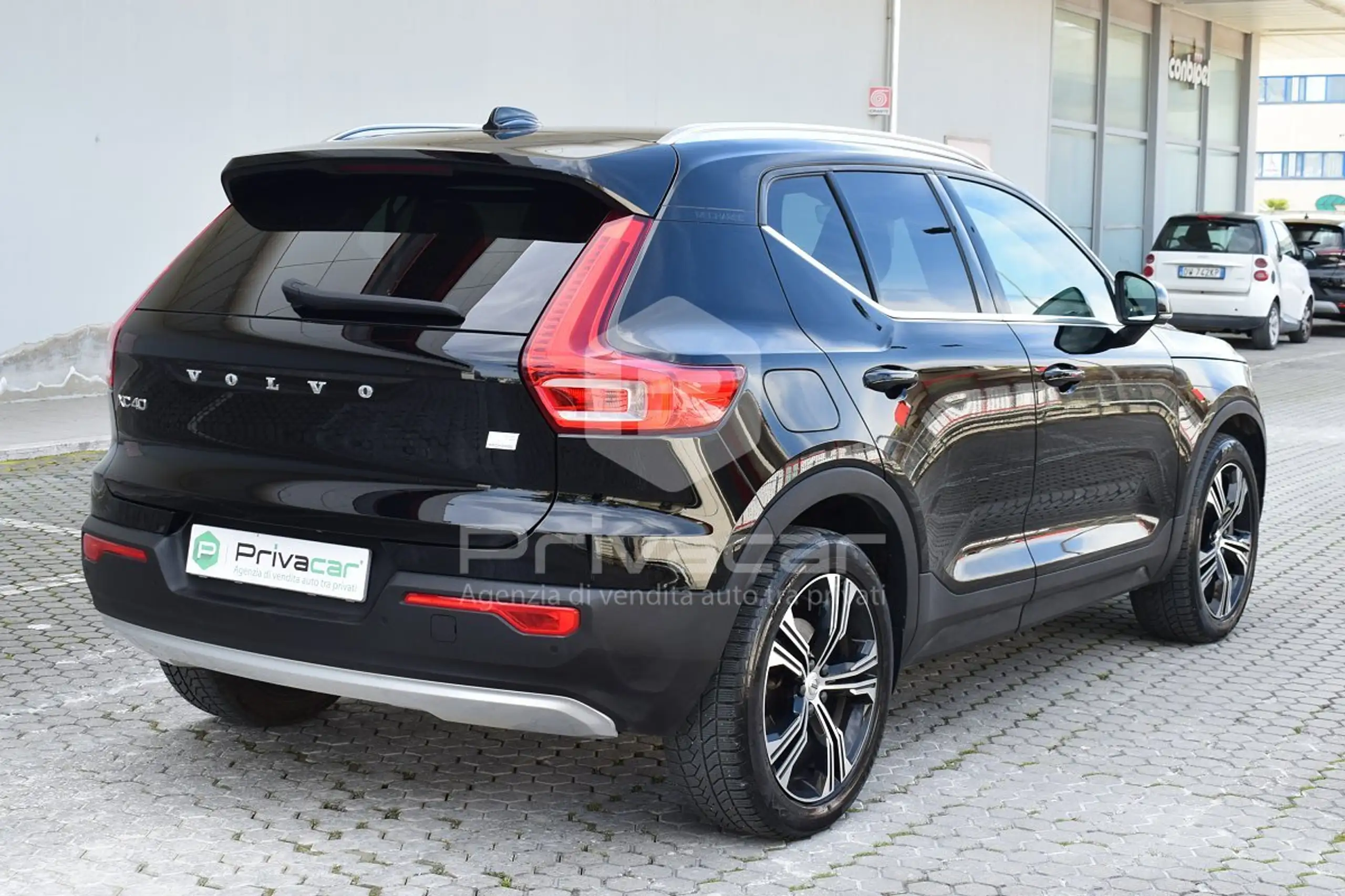 Volvo - XC40