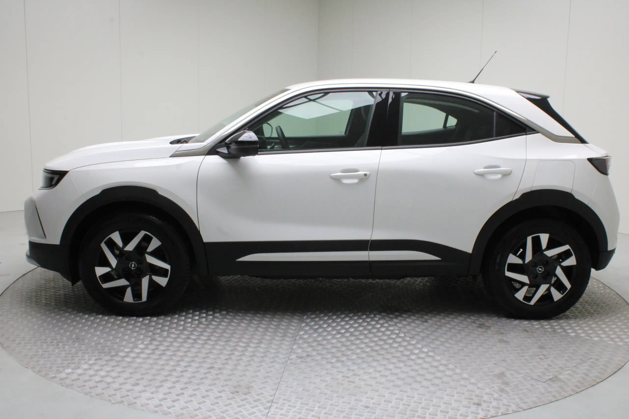 Opel - Mokka-E