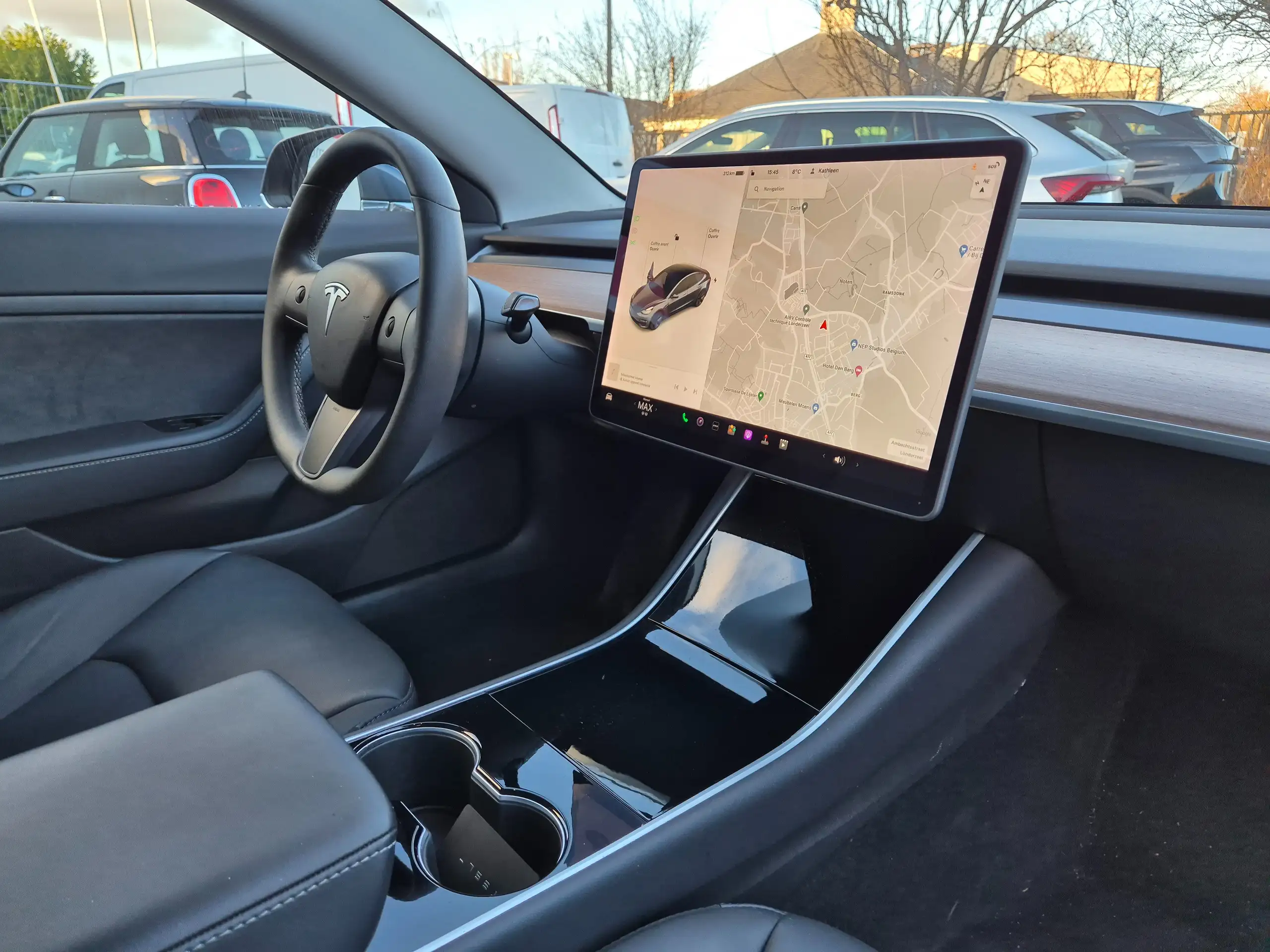 Tesla - Model 3