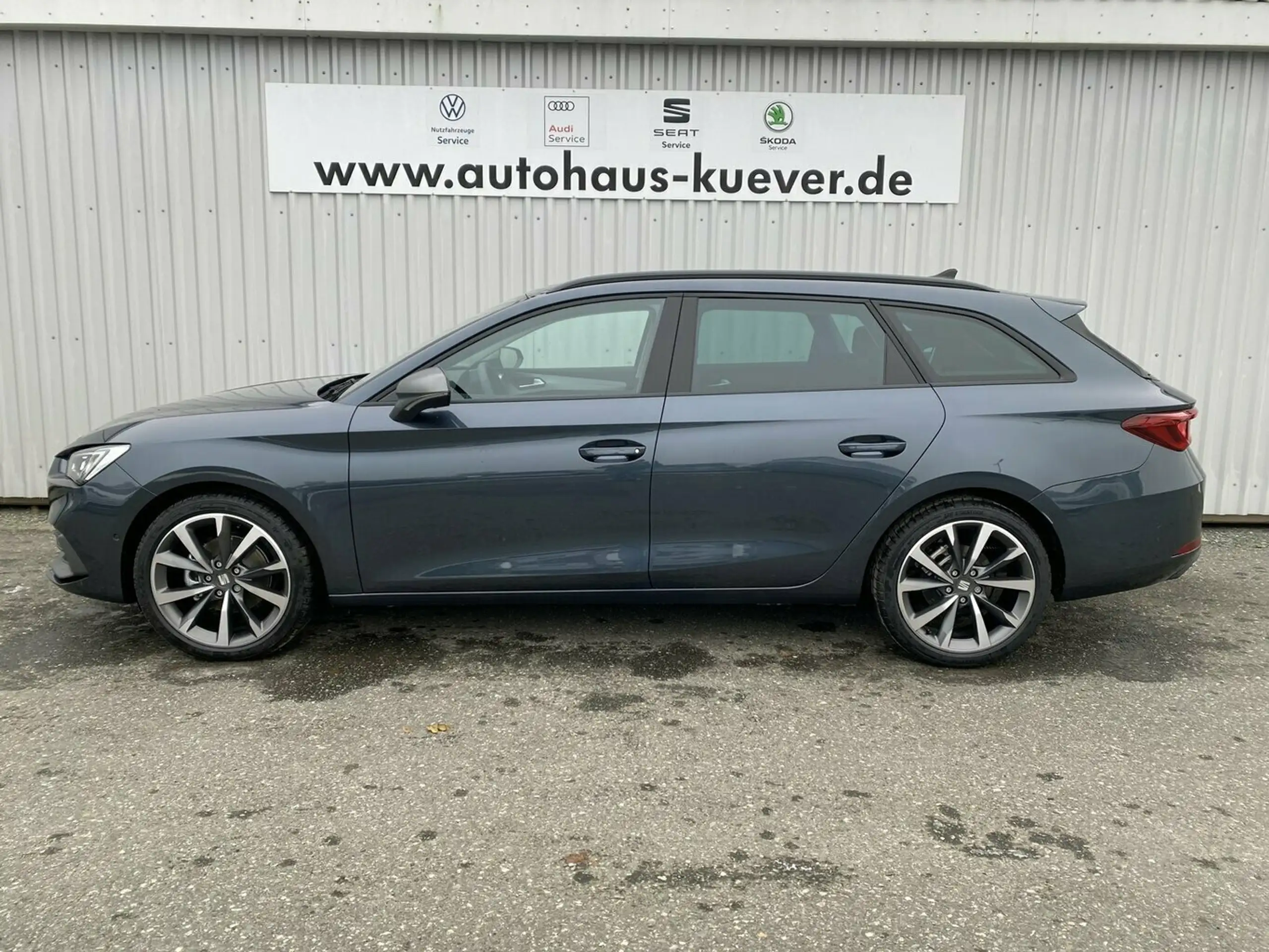 SEAT - Leon