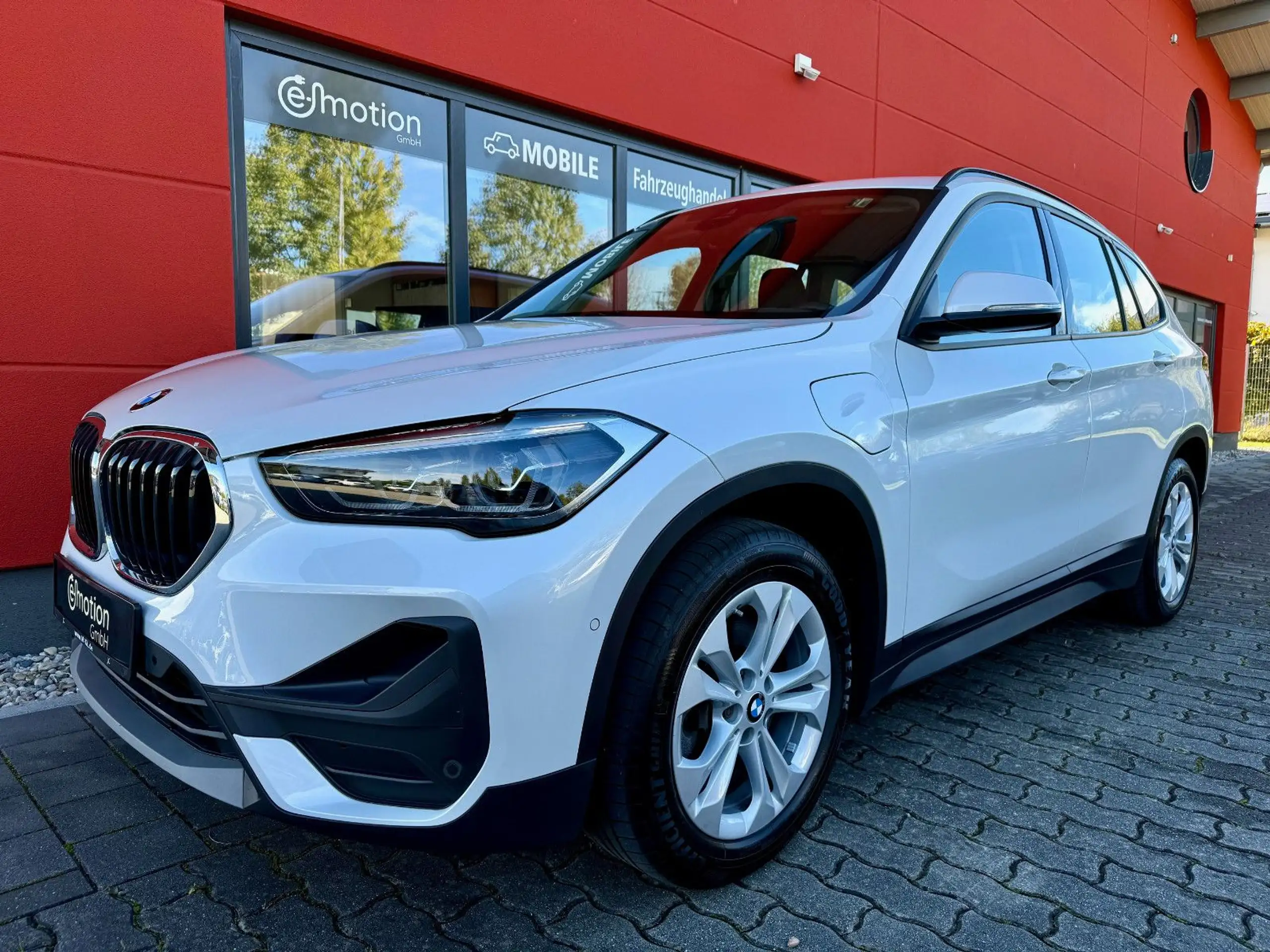 BMW - X1