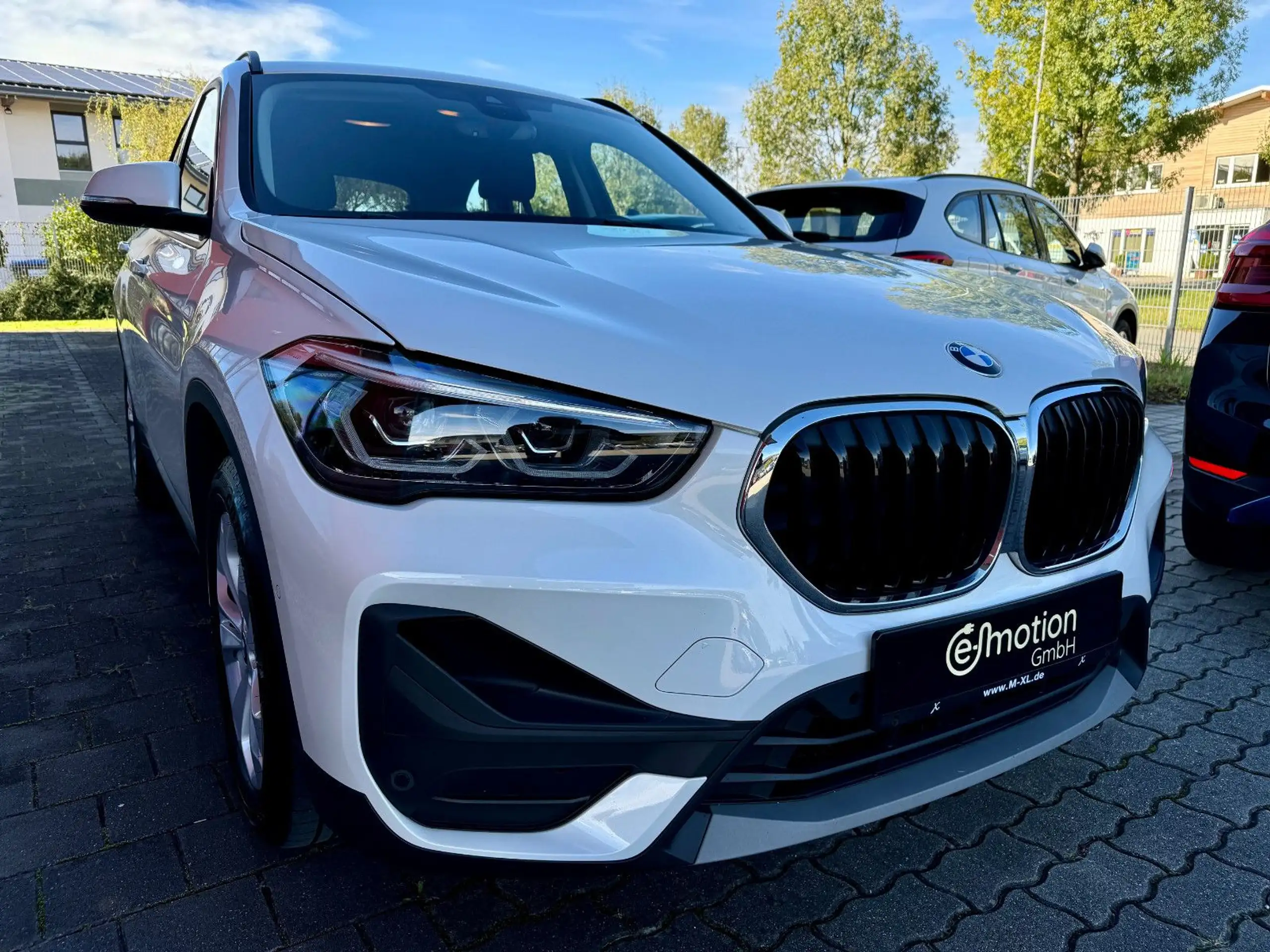 BMW - X1