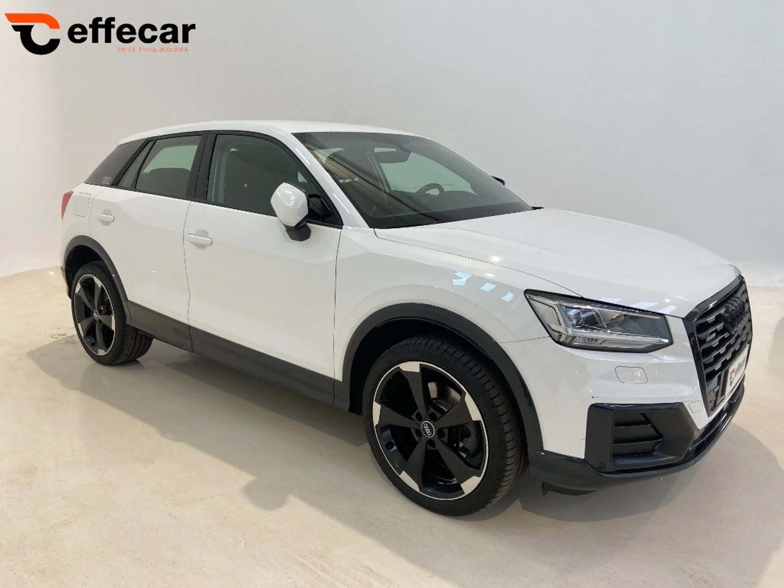 Audi - Q2