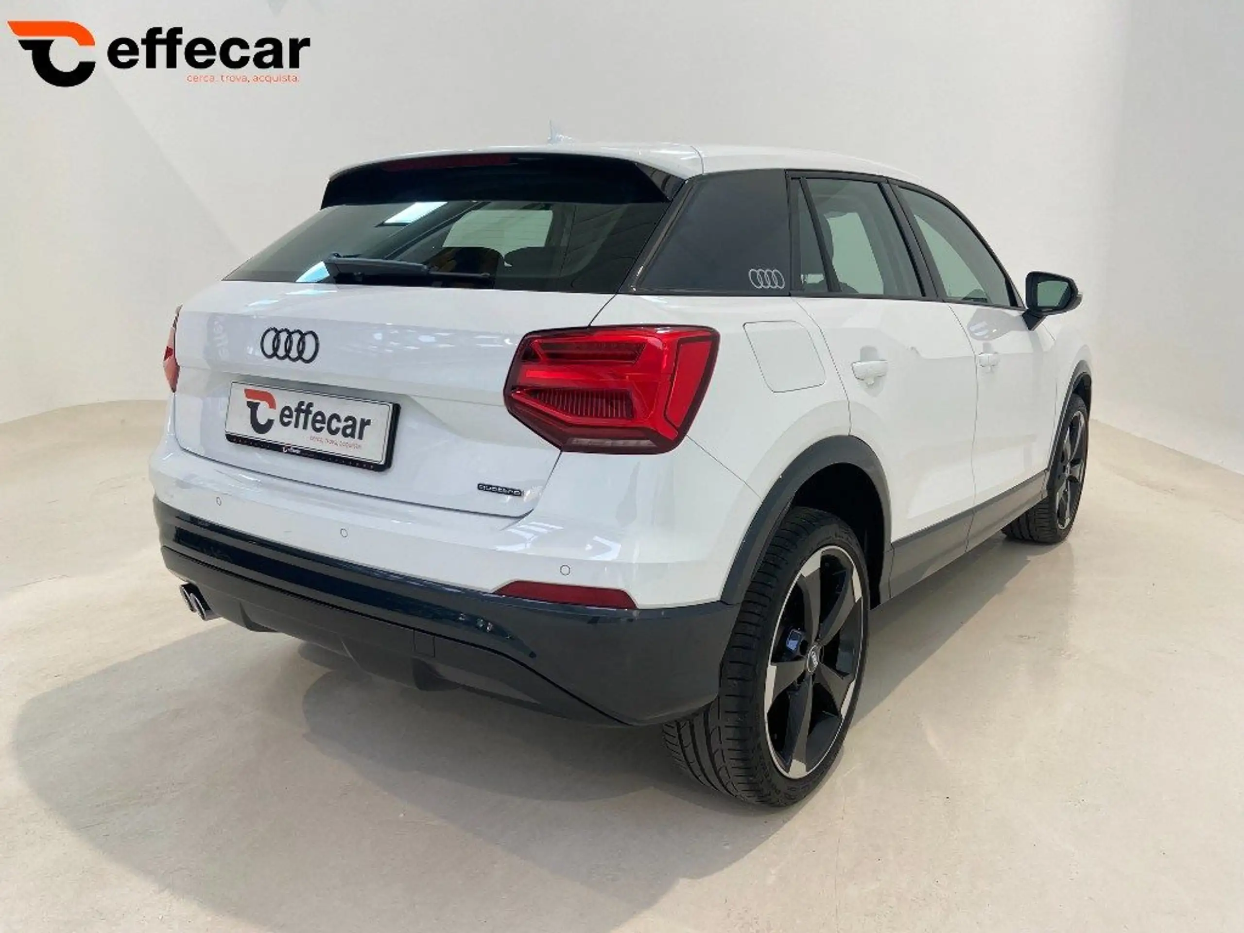 Audi - Q2