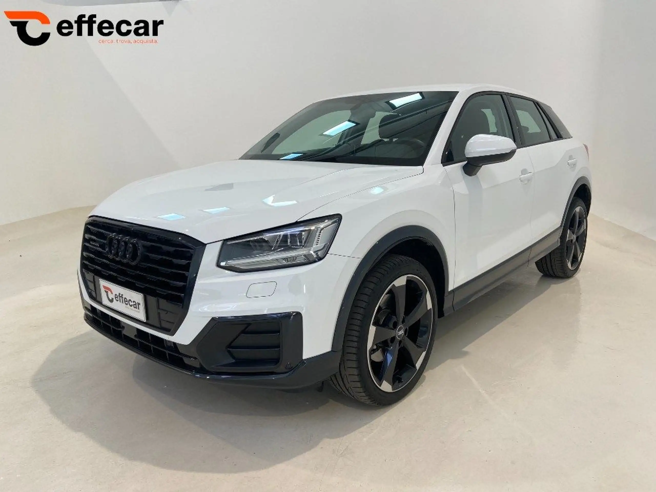 Audi - Q2