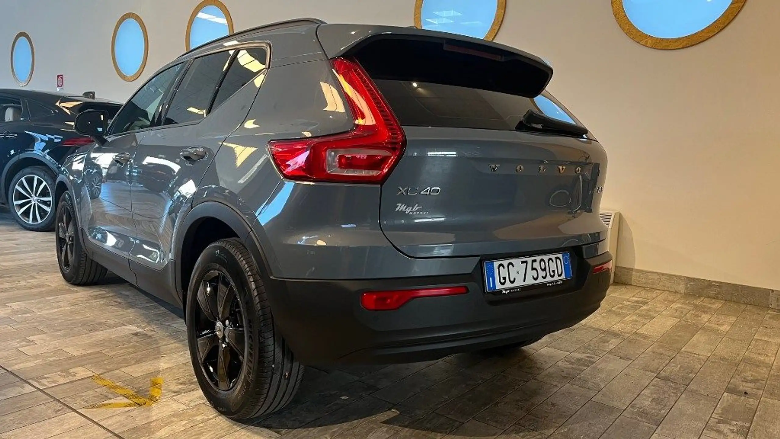 Volvo - XC40