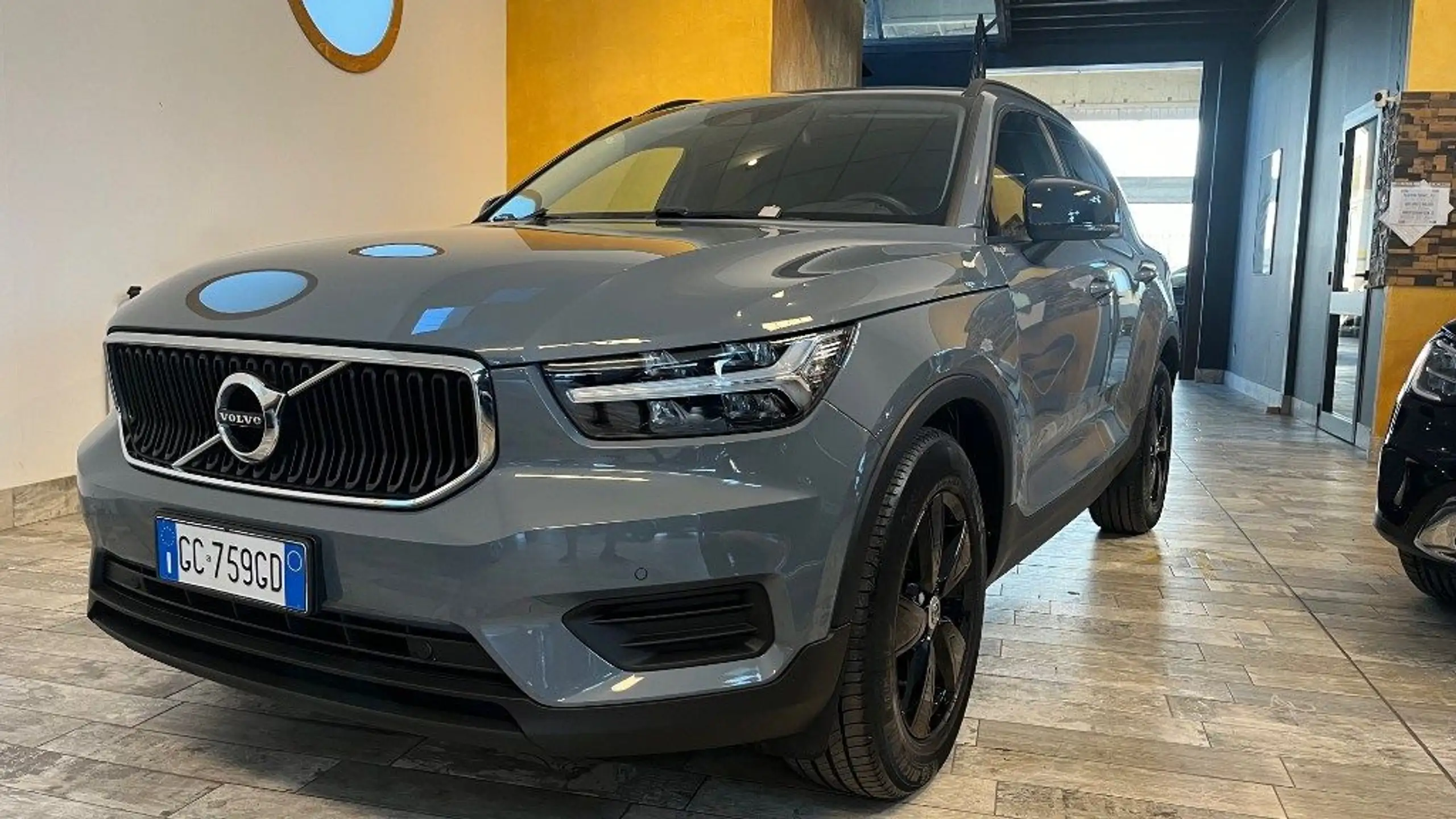 Volvo - XC40