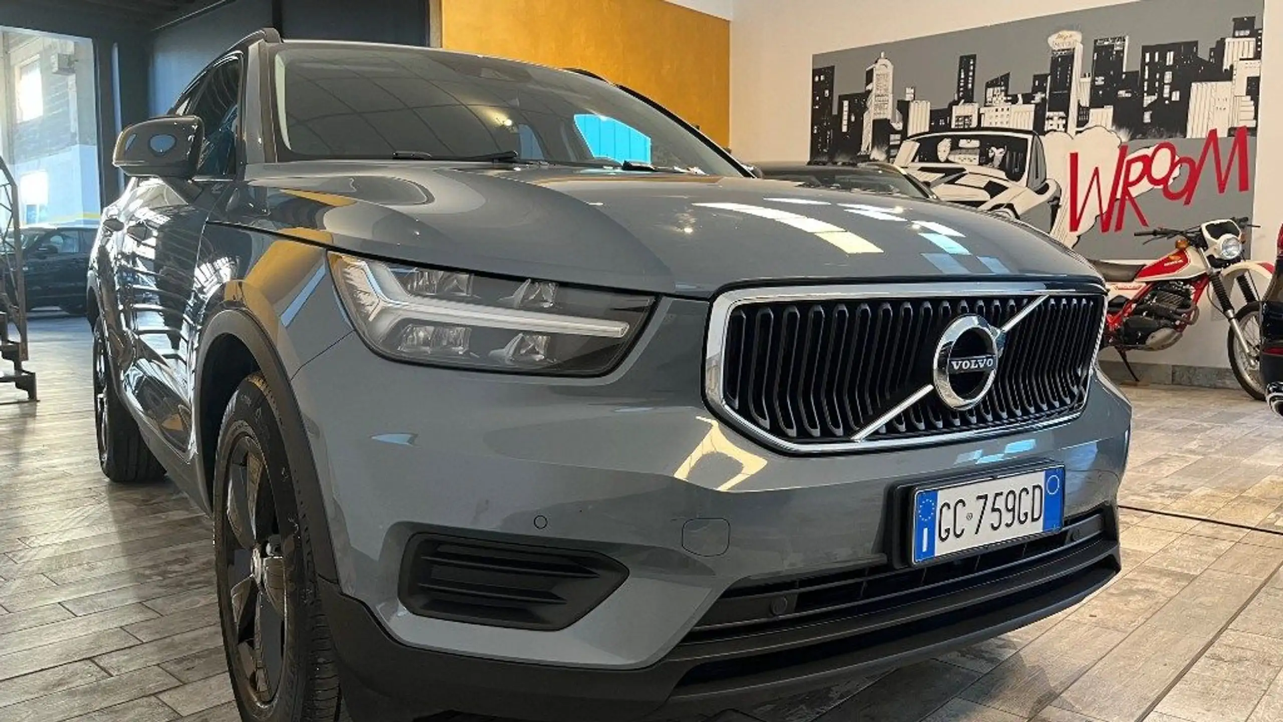 Volvo - XC40