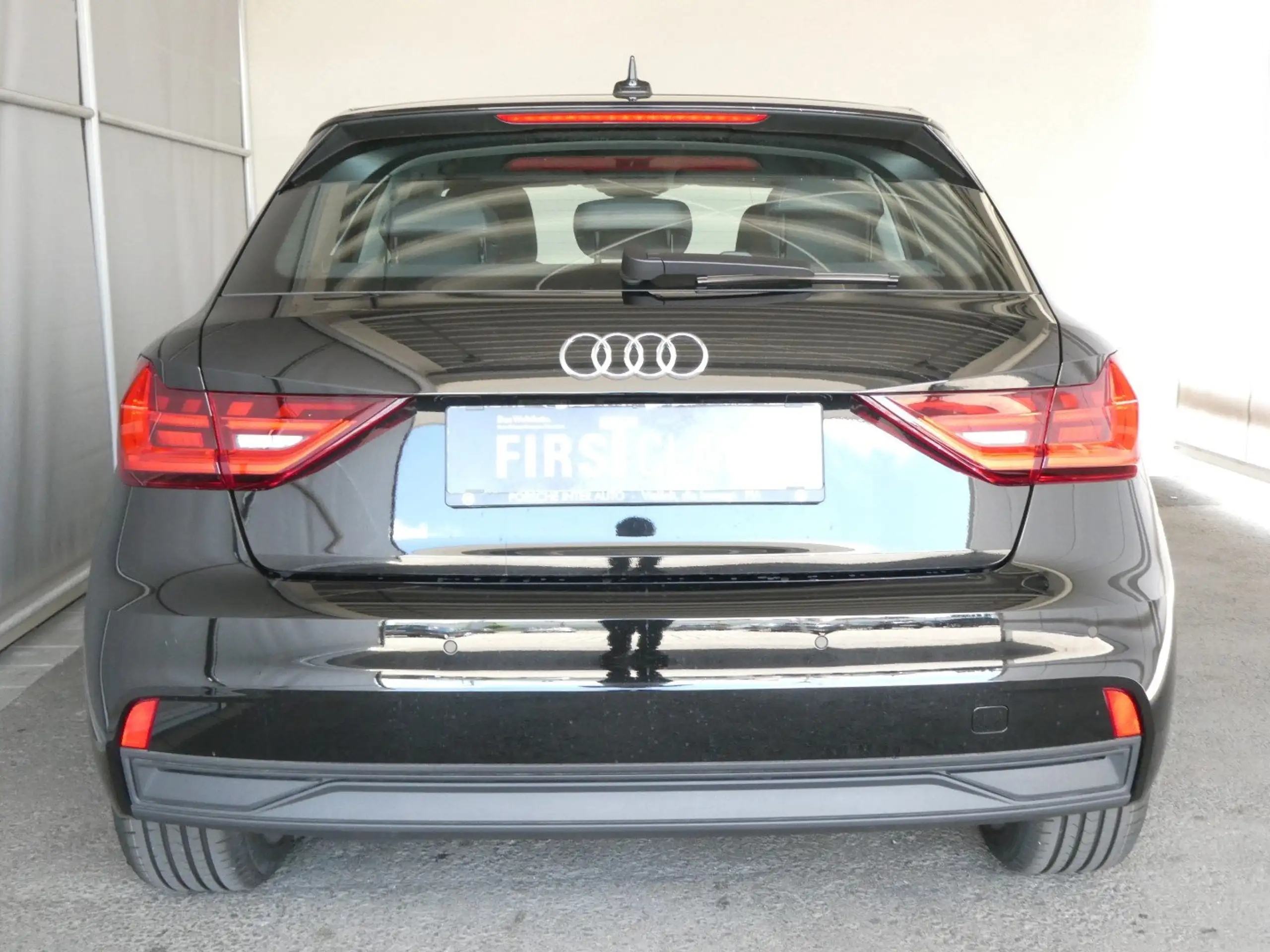 Audi - A1