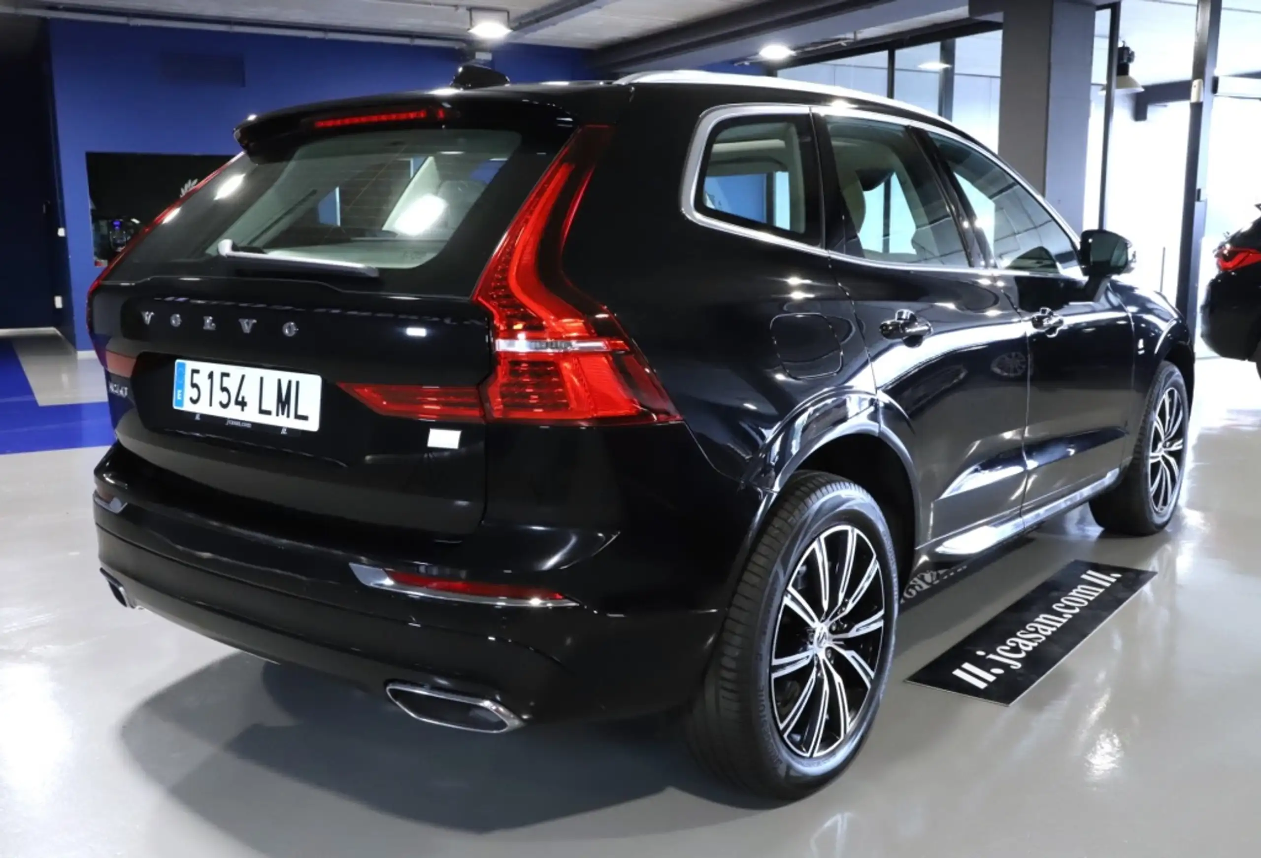 Volvo - XC60