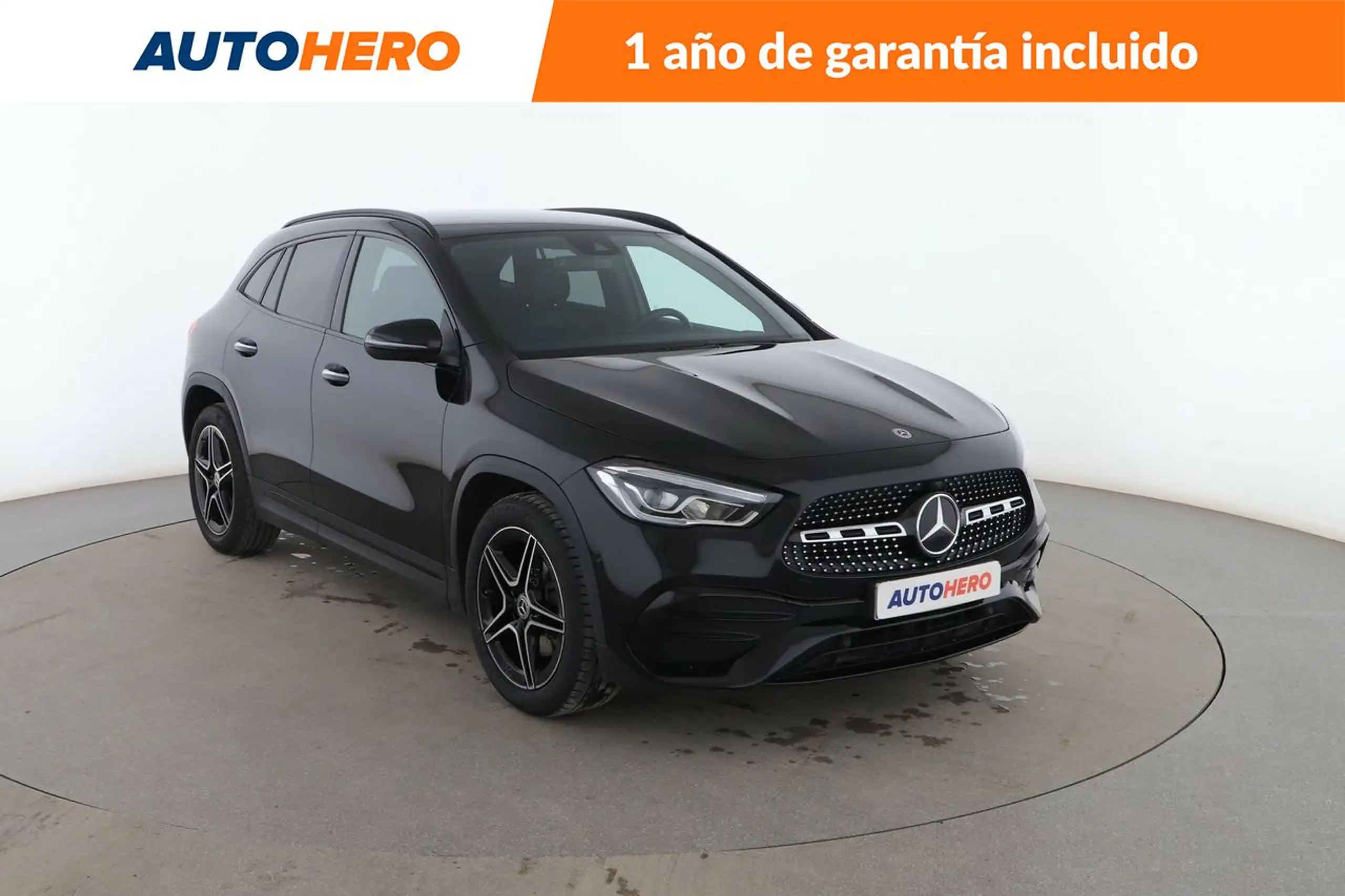 Mercedes-Benz - GLA 200