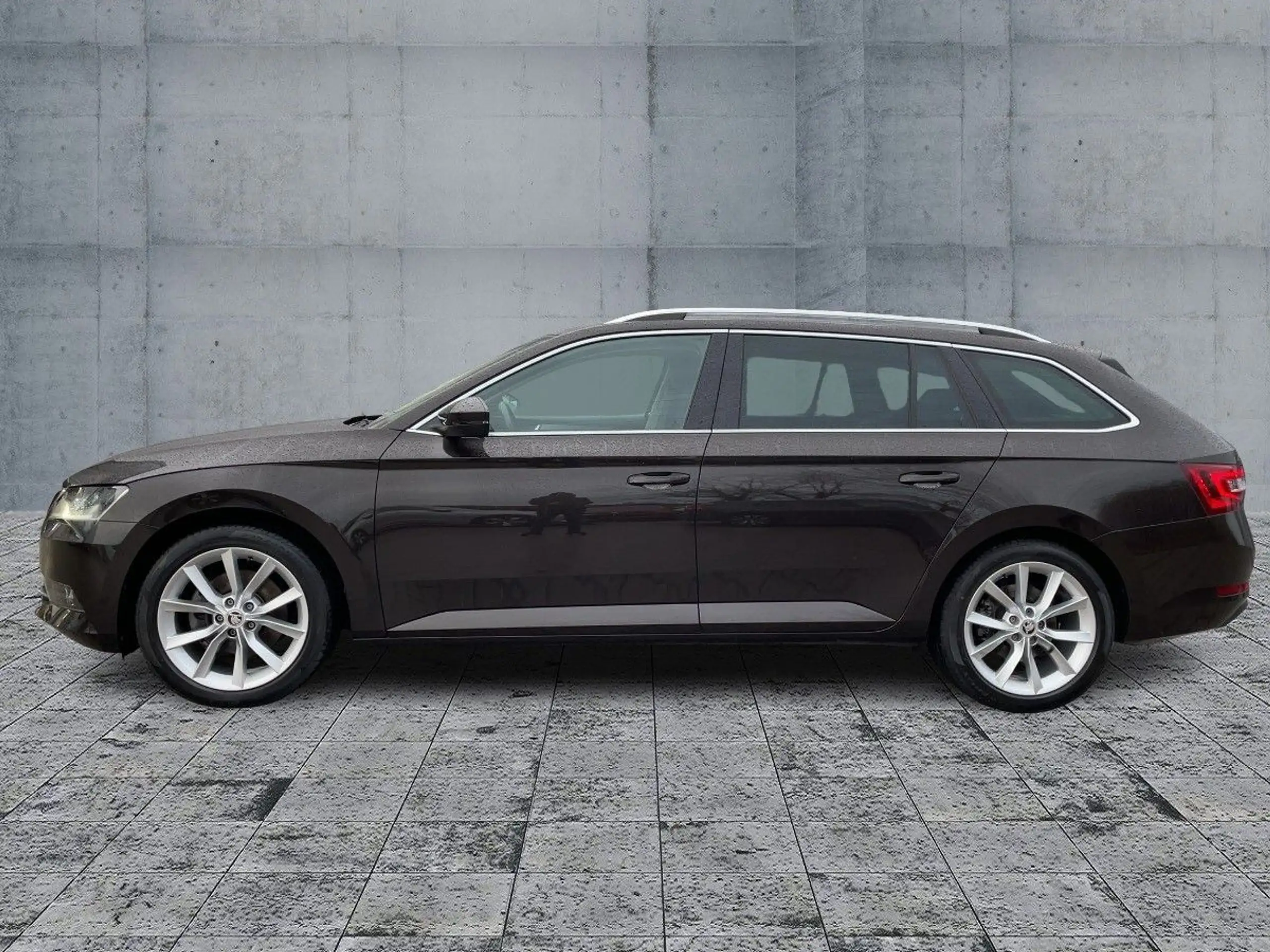 Skoda - Superb