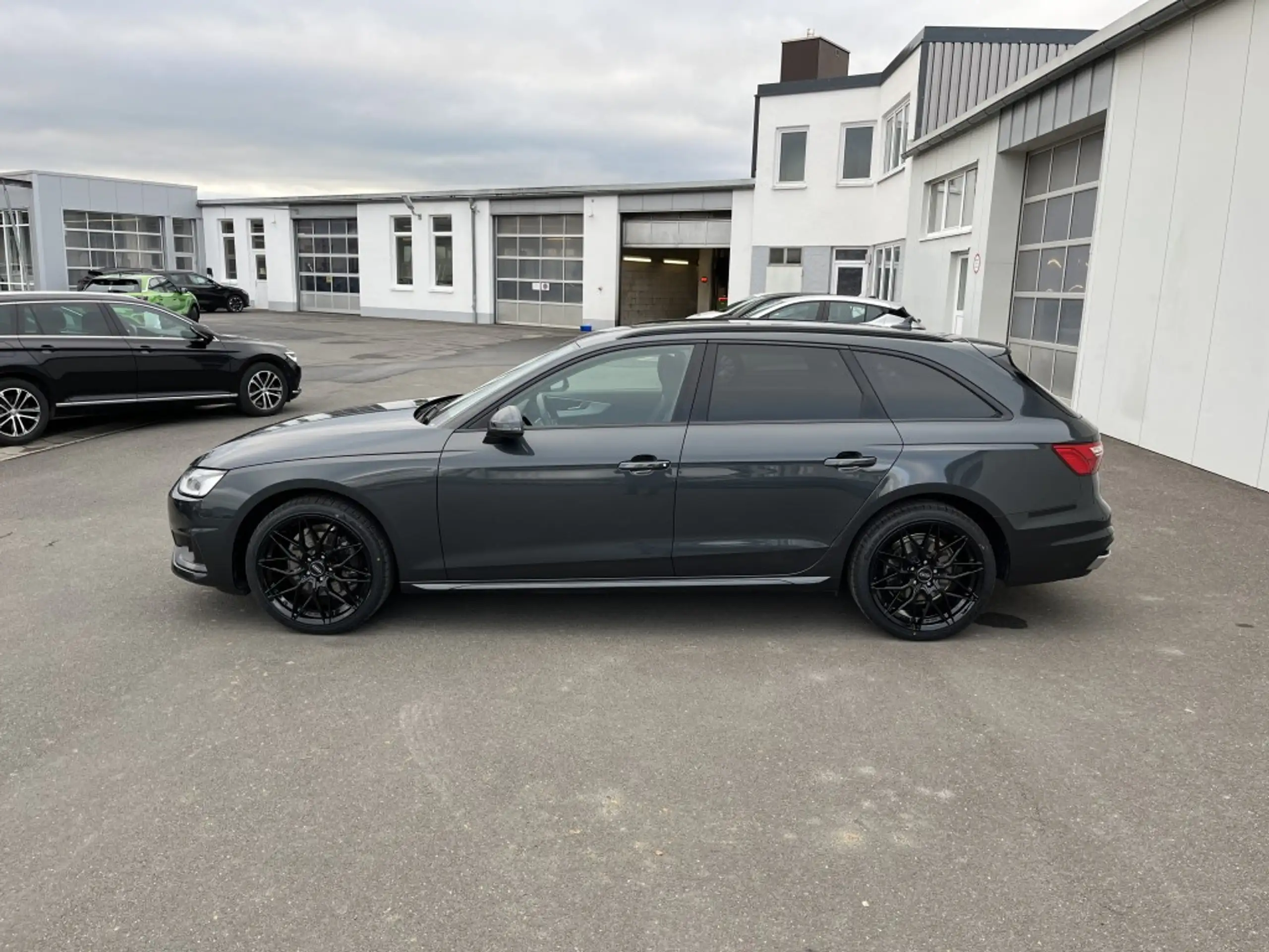 Audi - A4