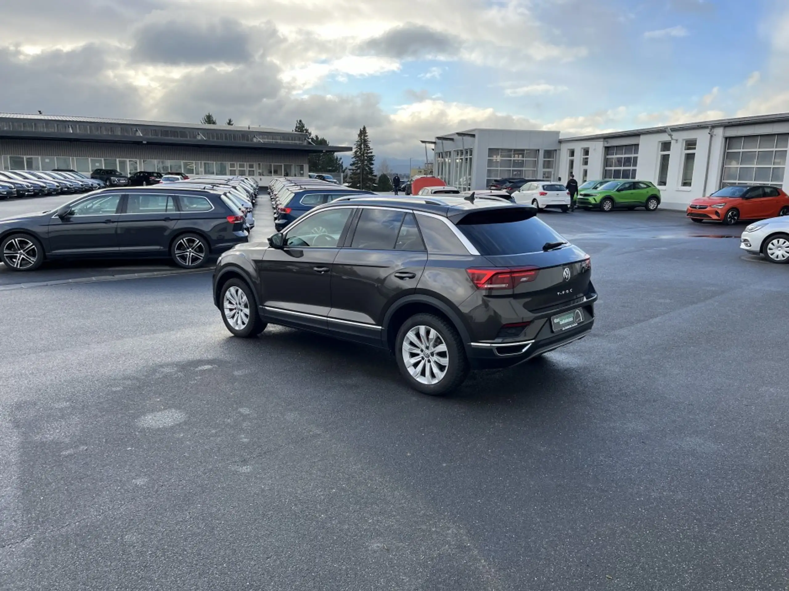 Volkswagen - T-Roc