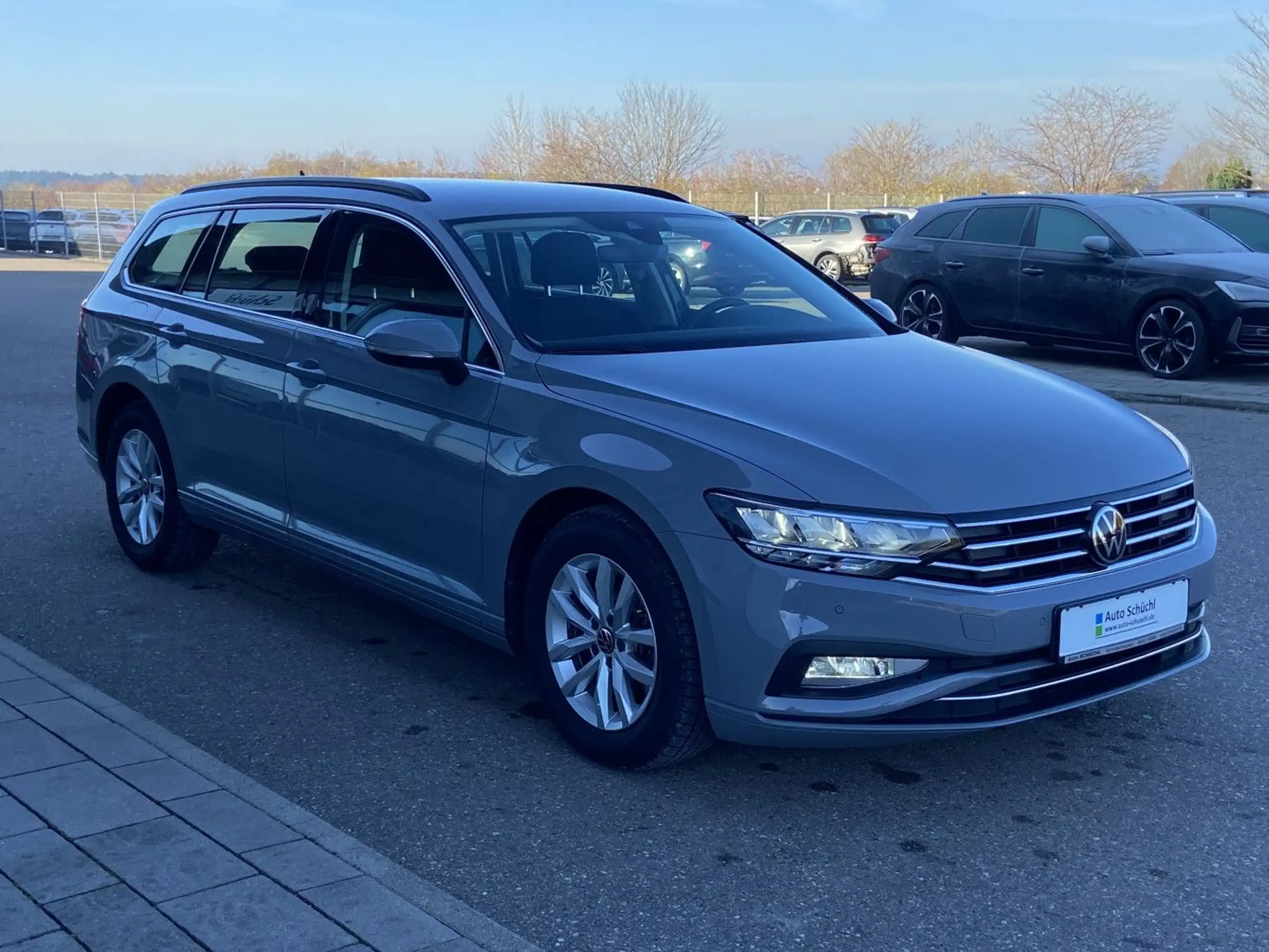 Volkswagen - Passat Variant