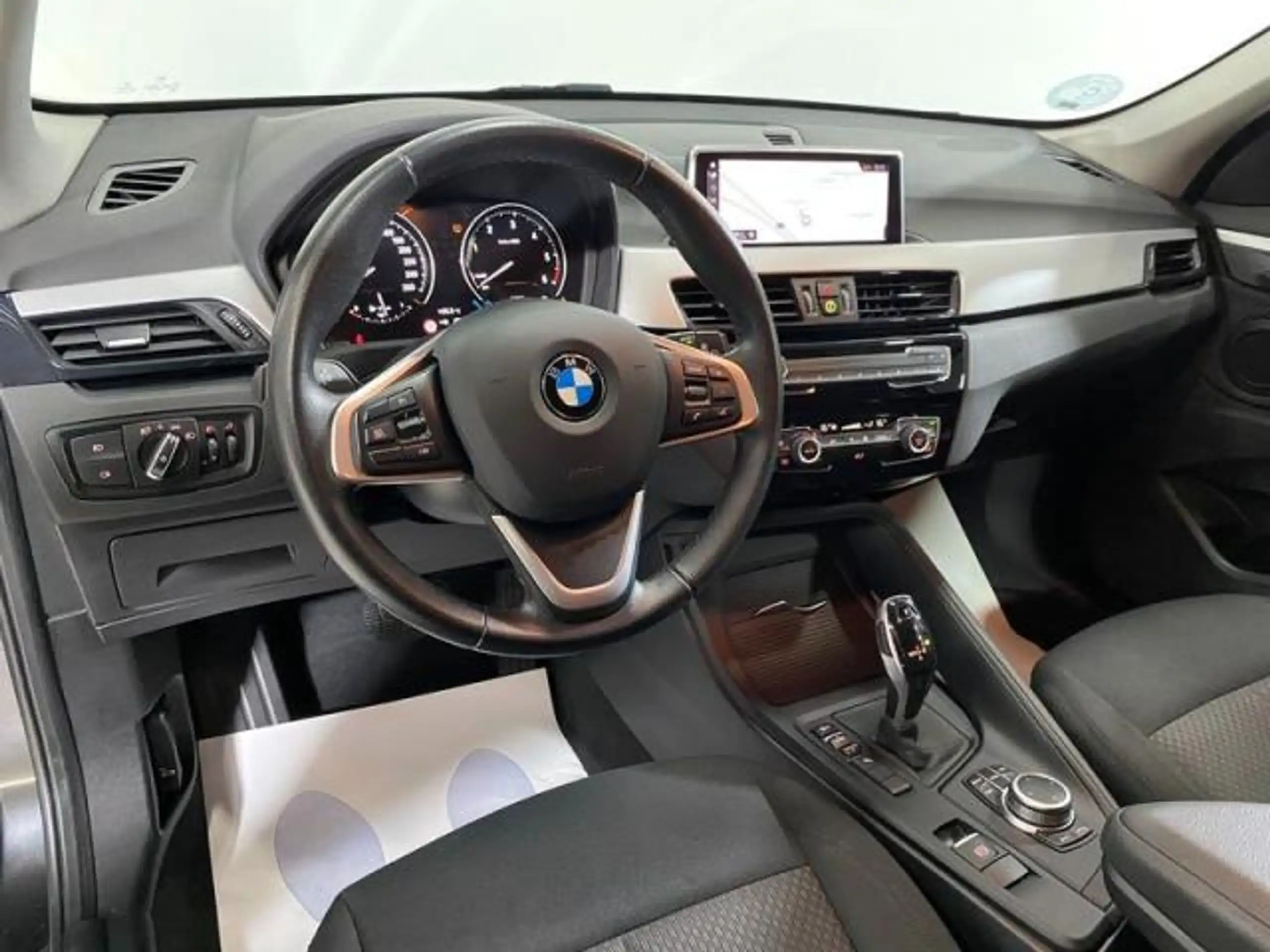 BMW - X1