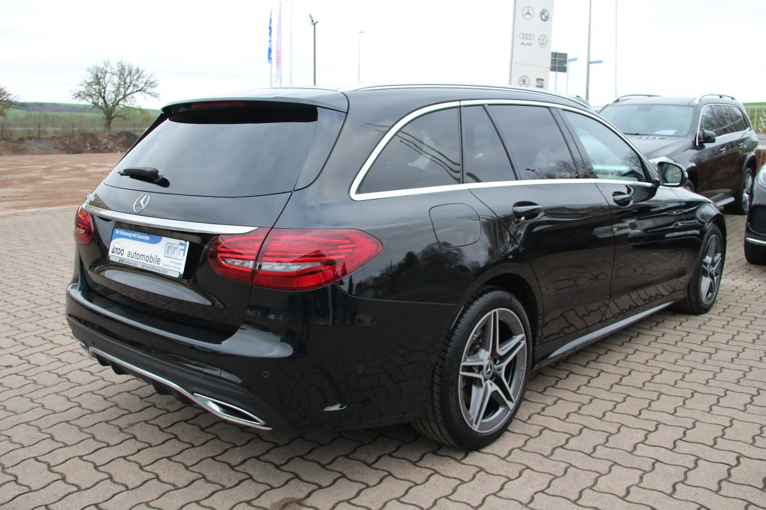 Mercedes-Benz - C 220