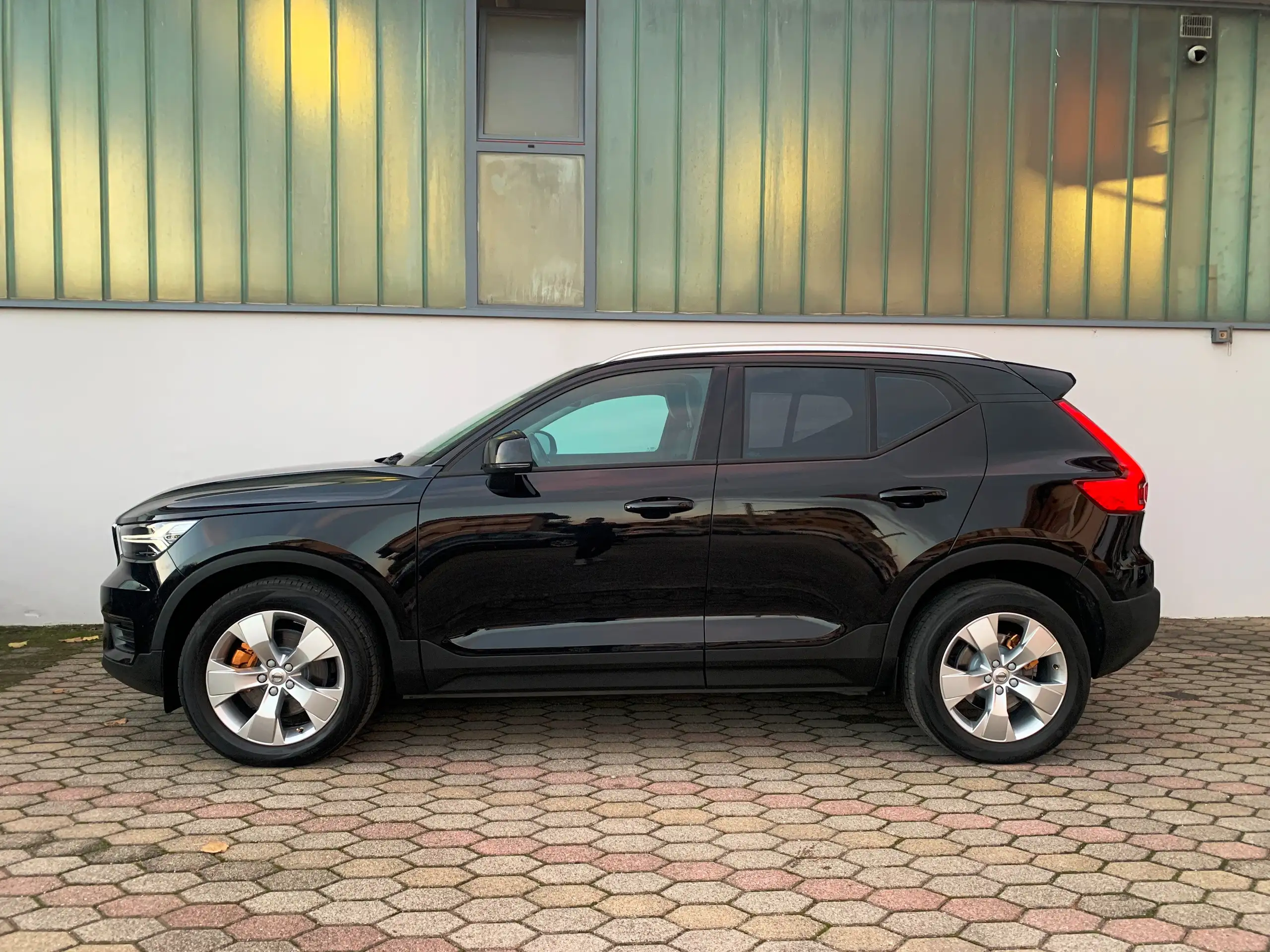 Volvo - XC40