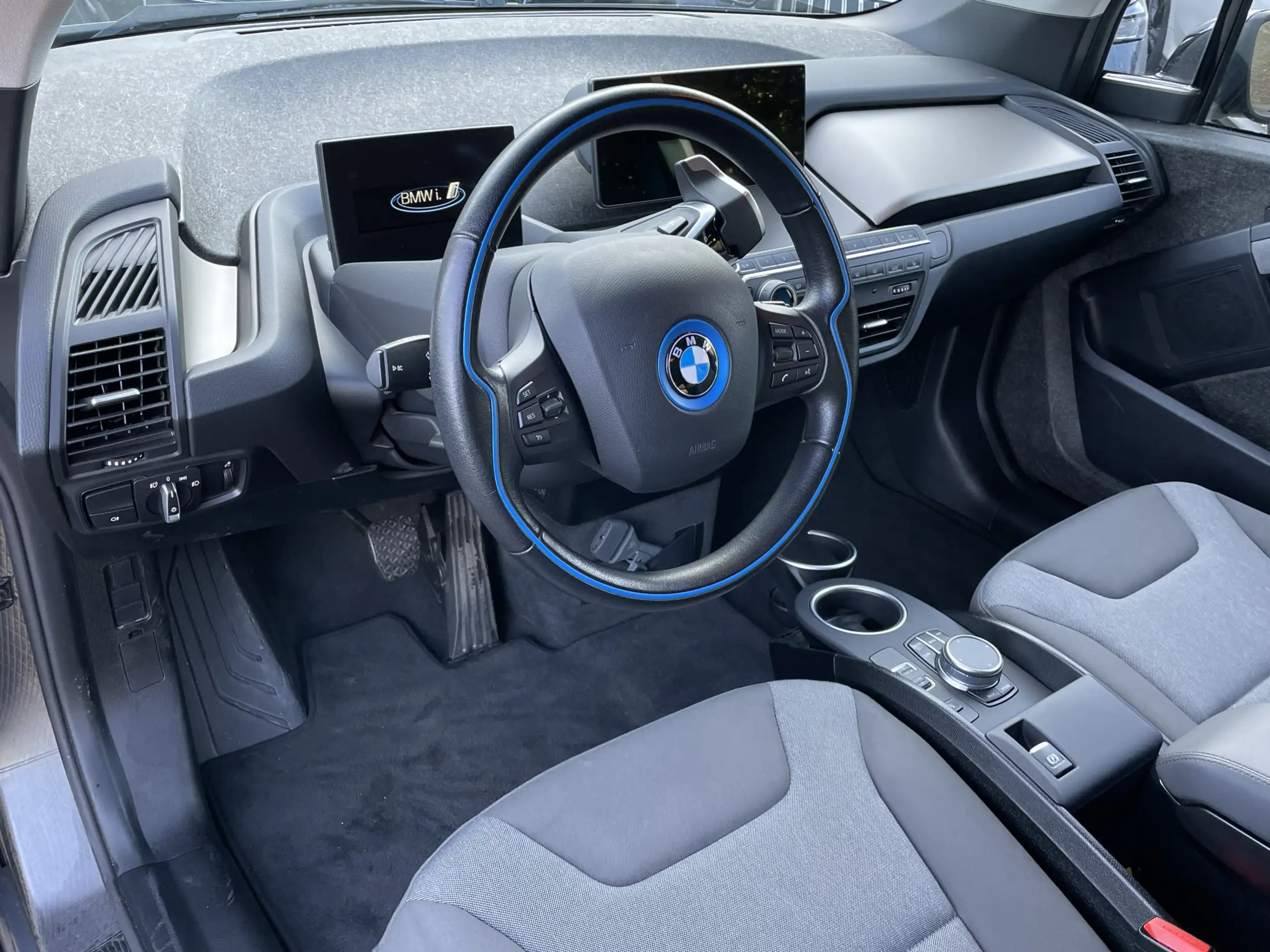 BMW - i3