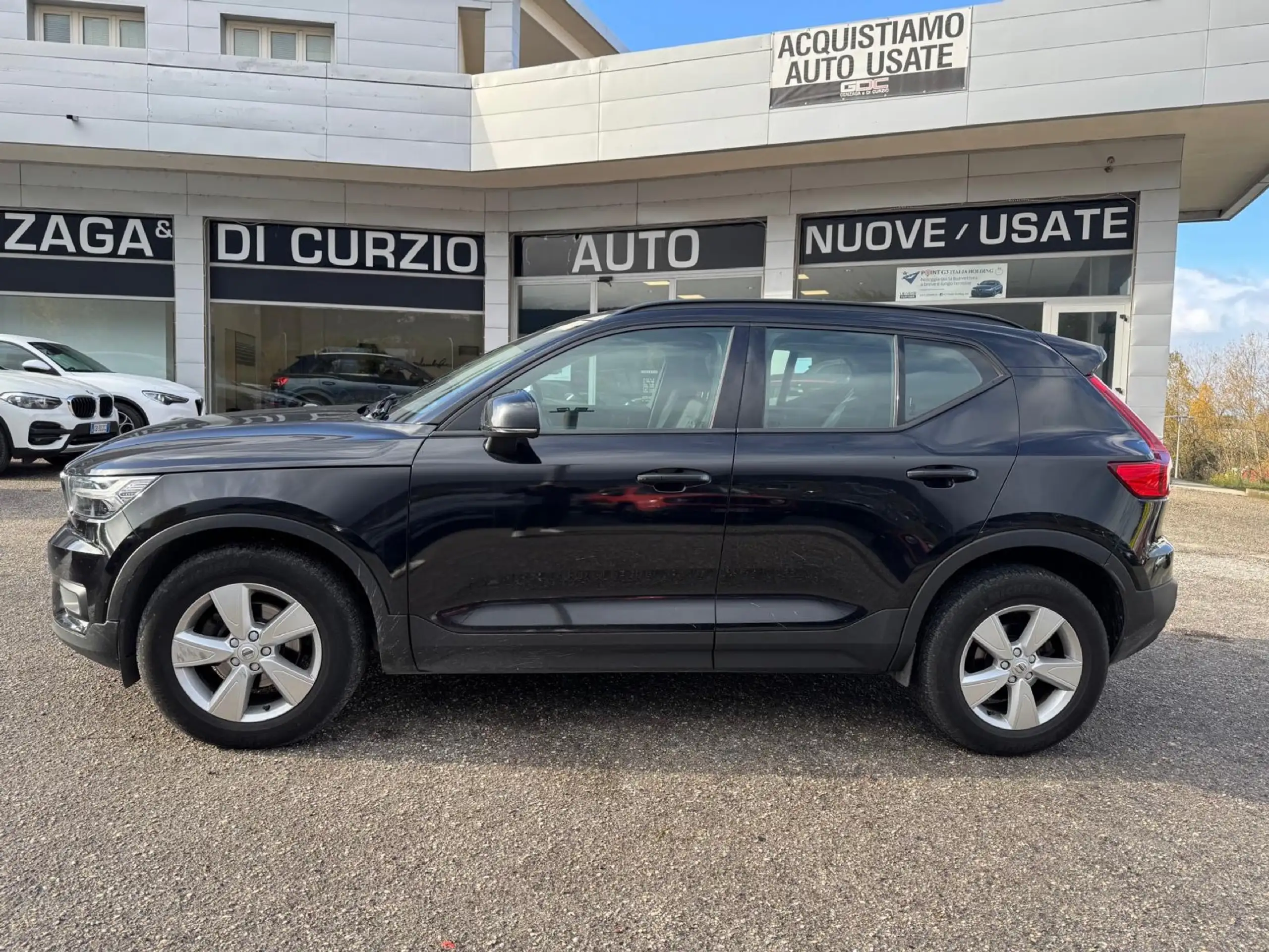 Volvo - XC40