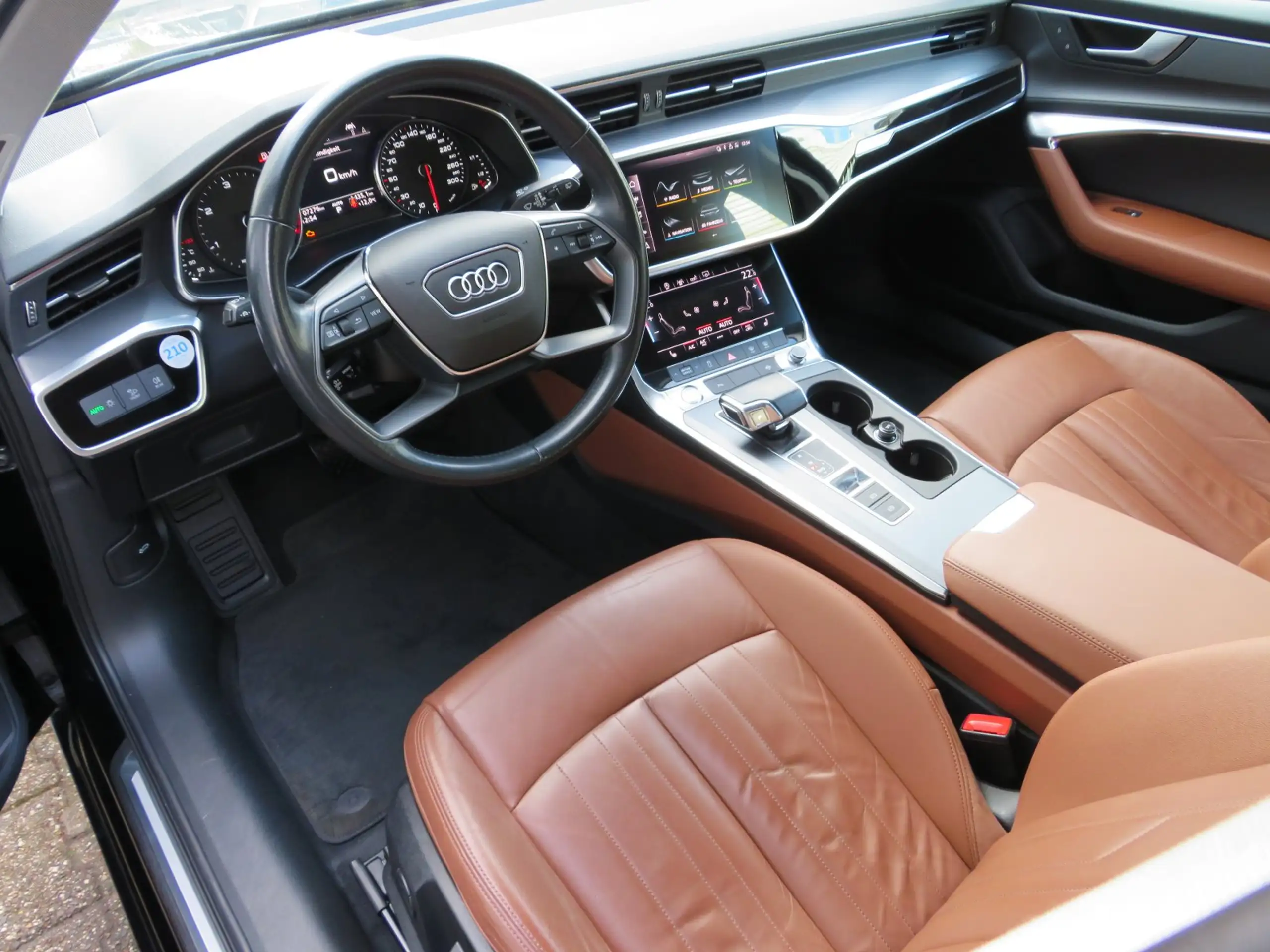 Audi - A6