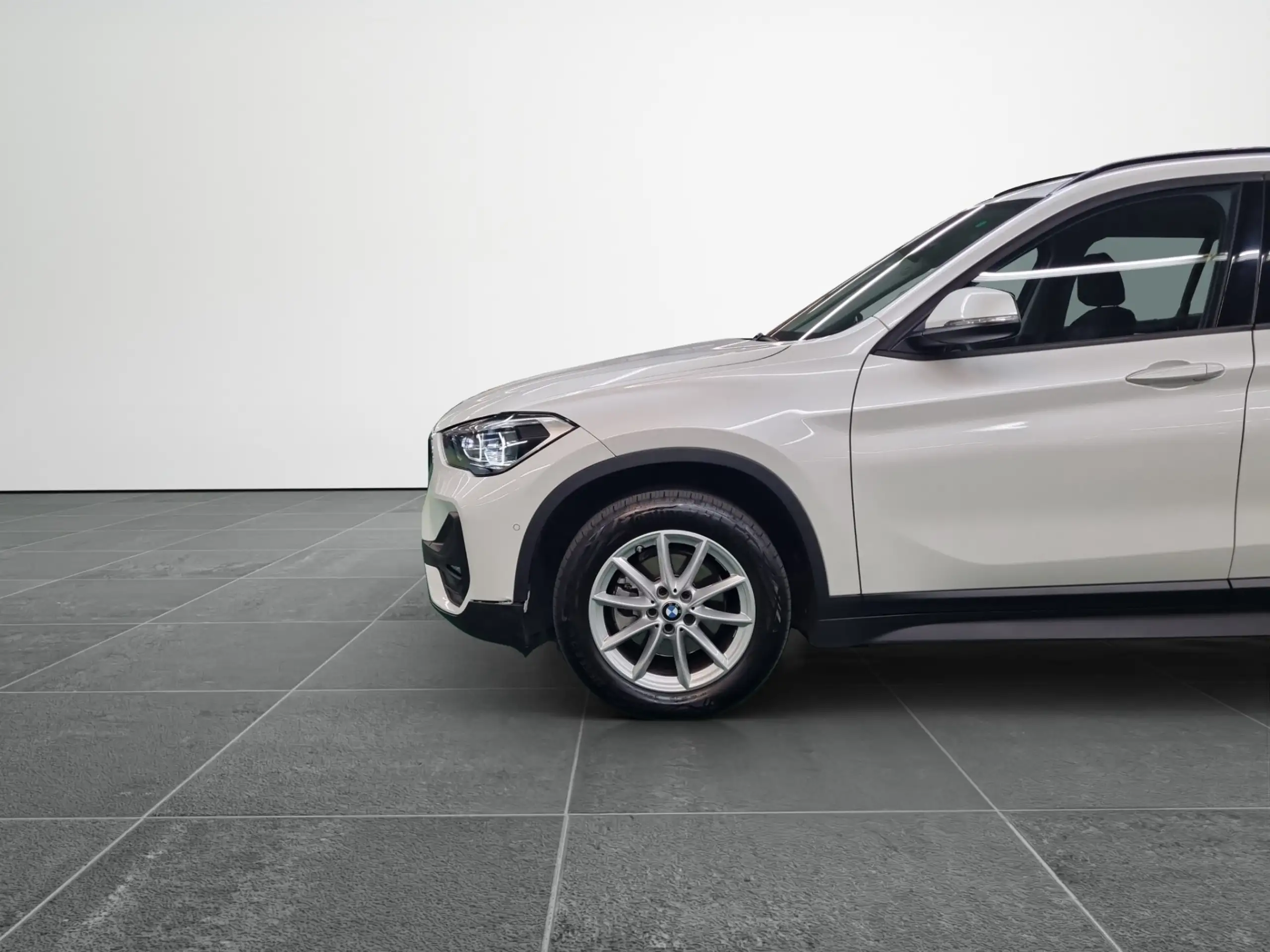 BMW - X1