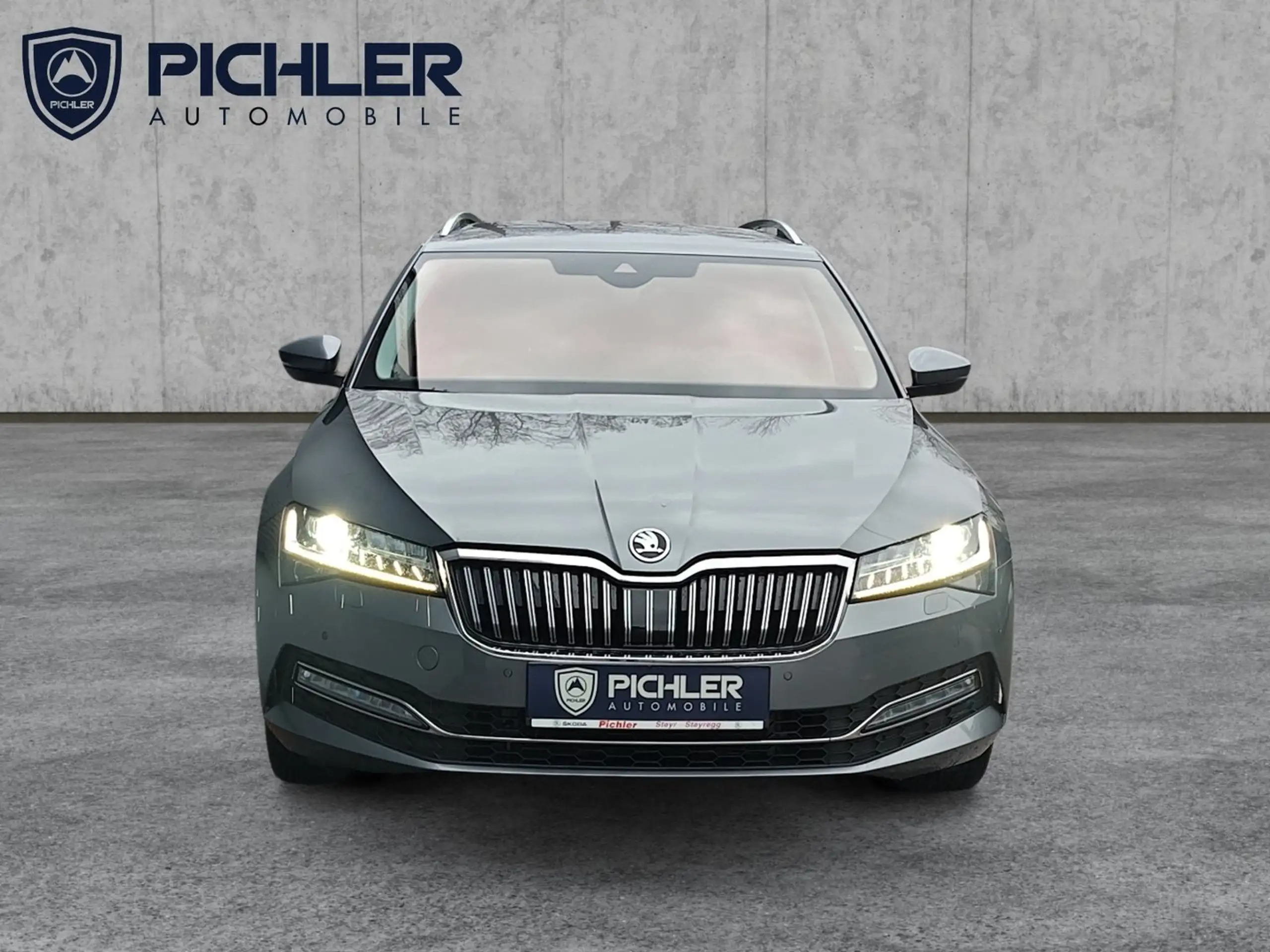 Skoda - Superb