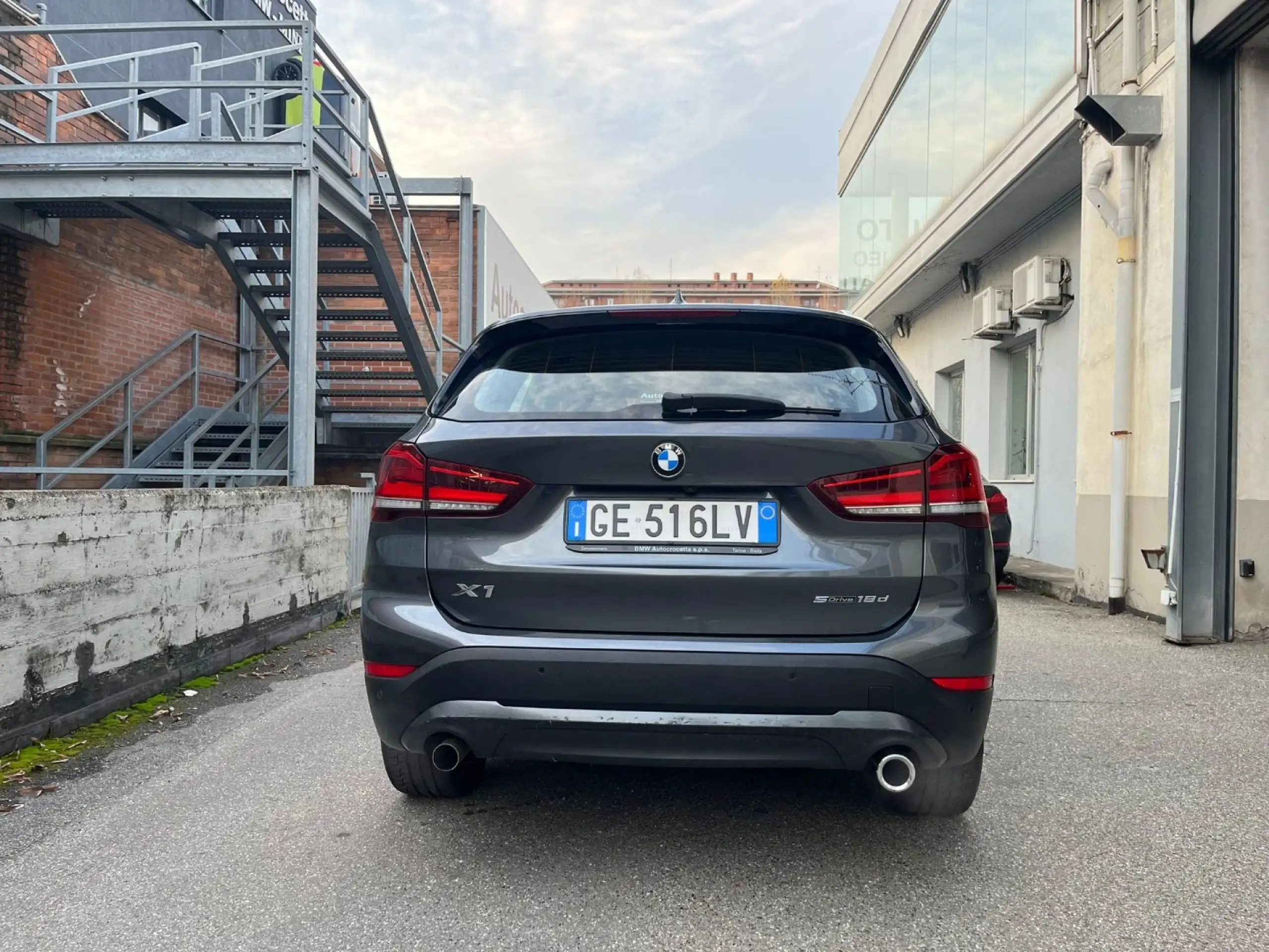 BMW - X1