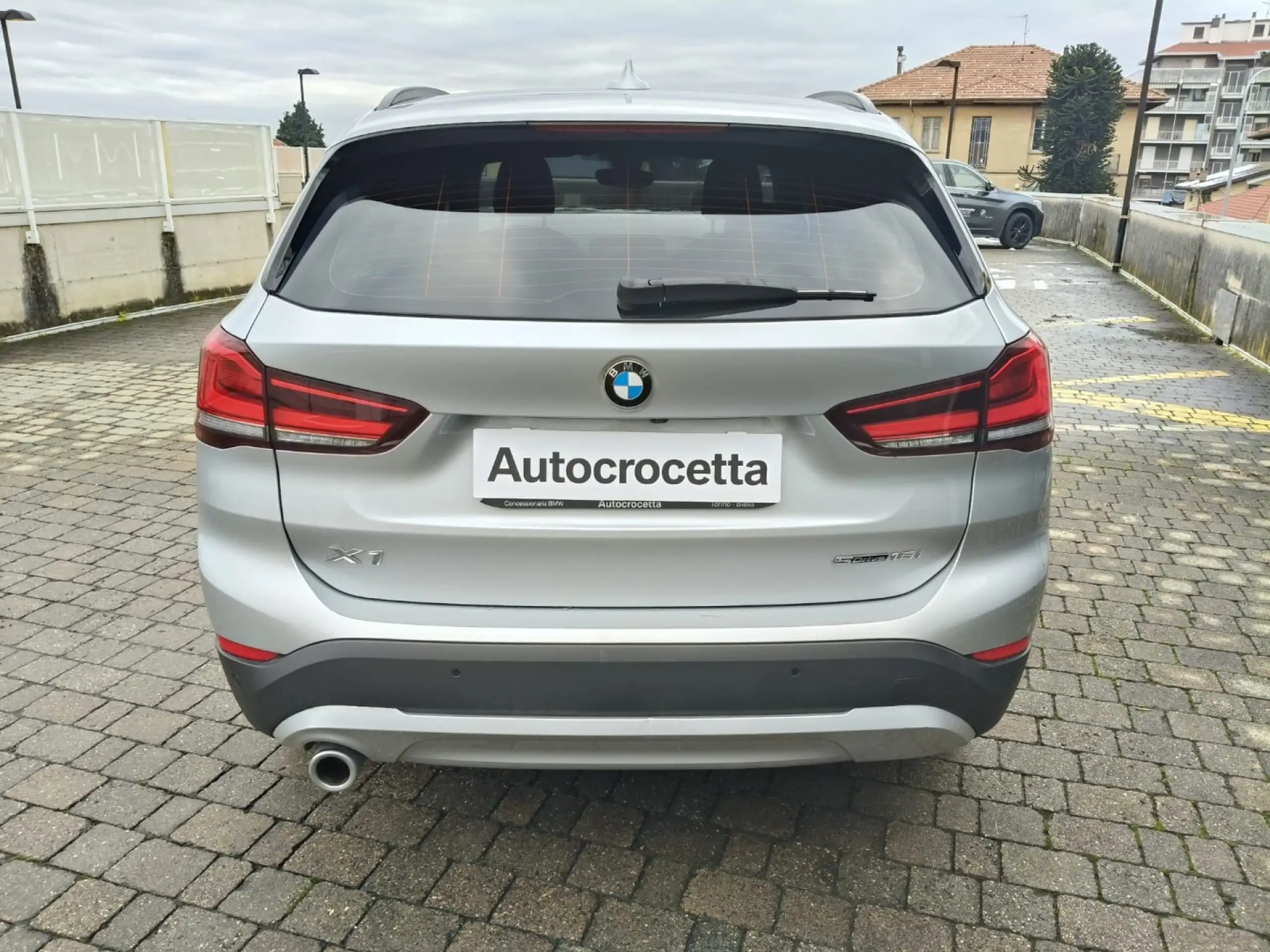 BMW - X1