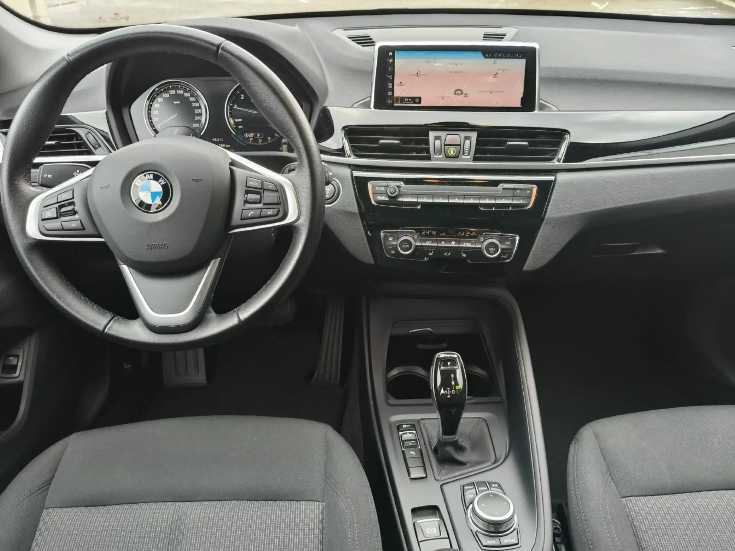 BMW - X1