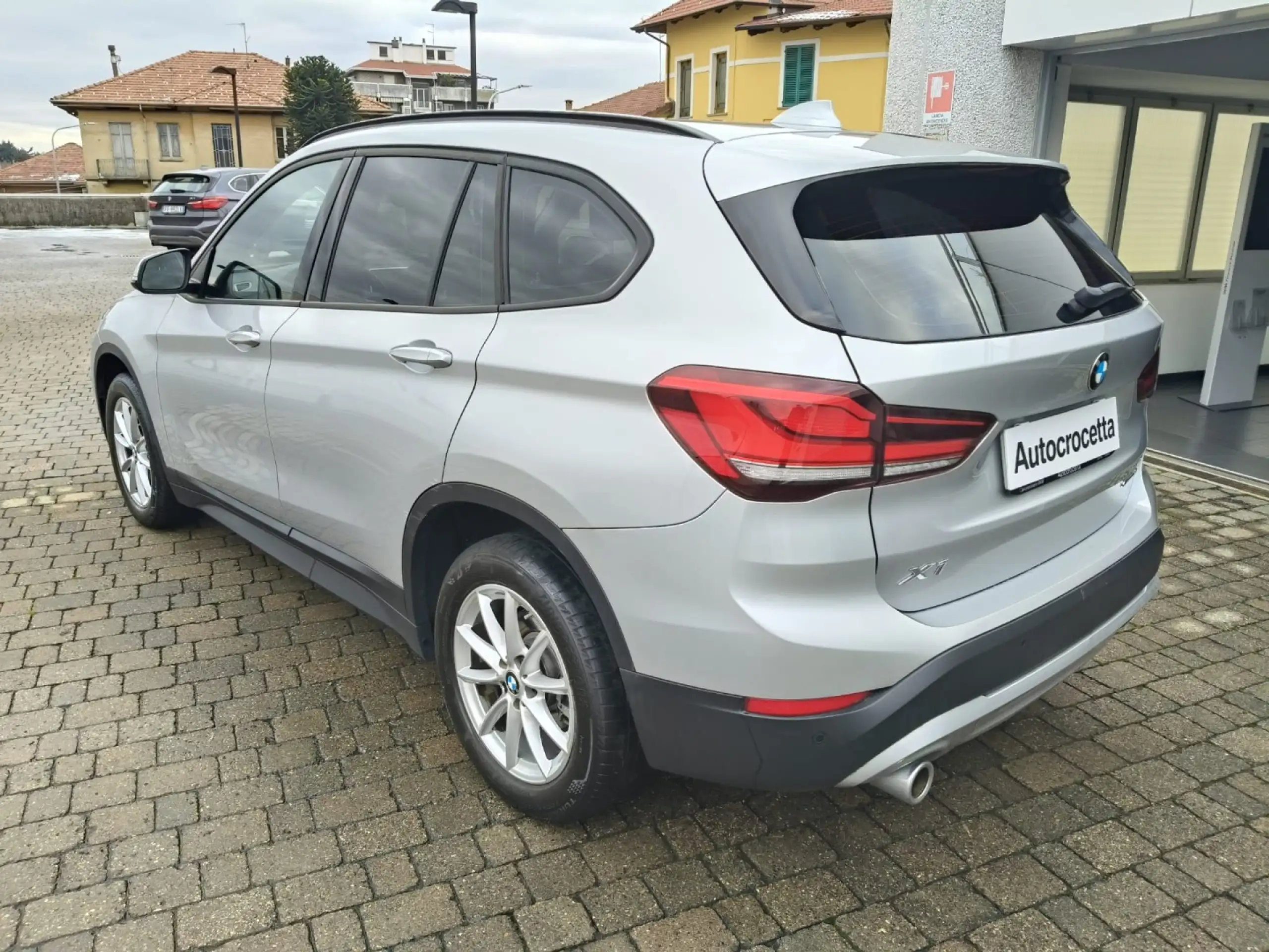 BMW - X1