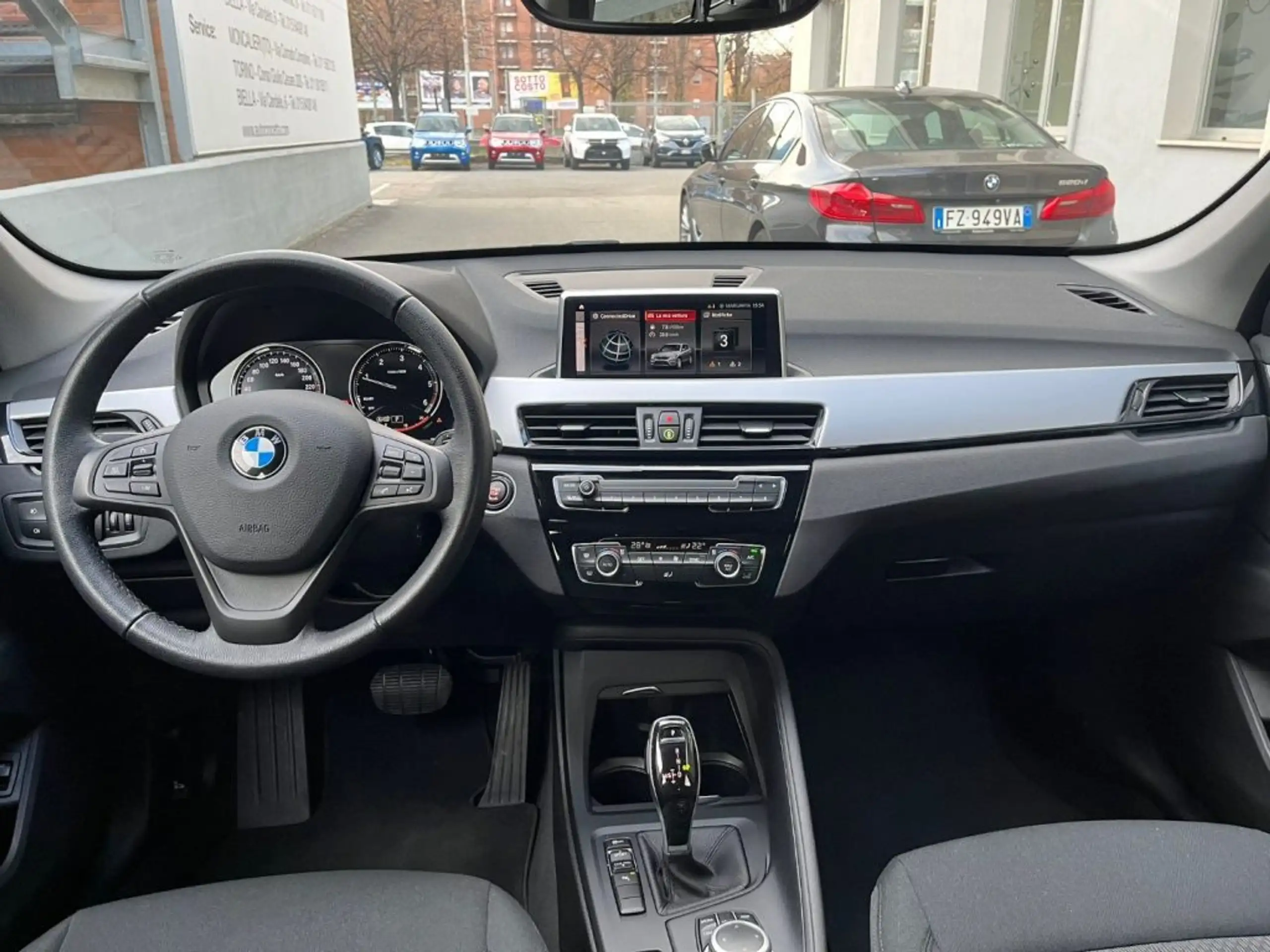 BMW - X1