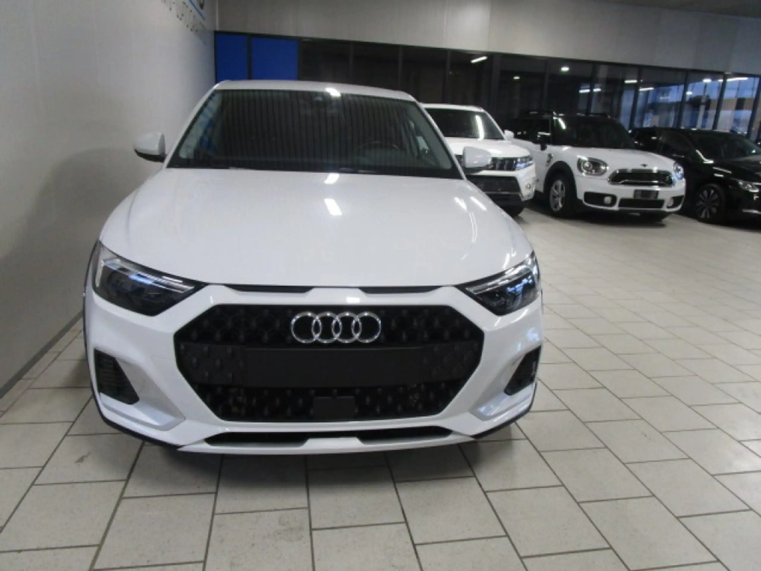 Audi - A1