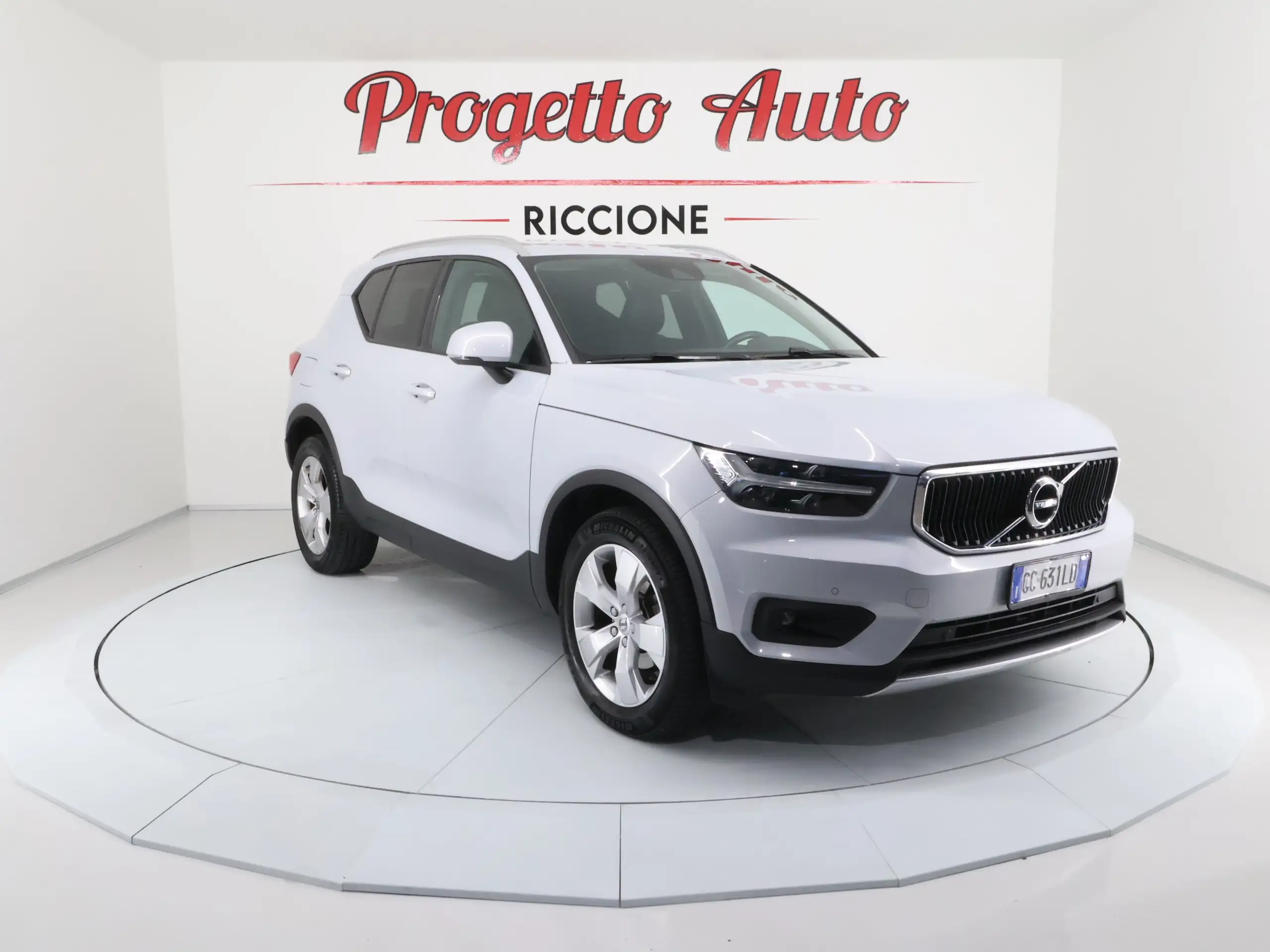 Volvo - XC40