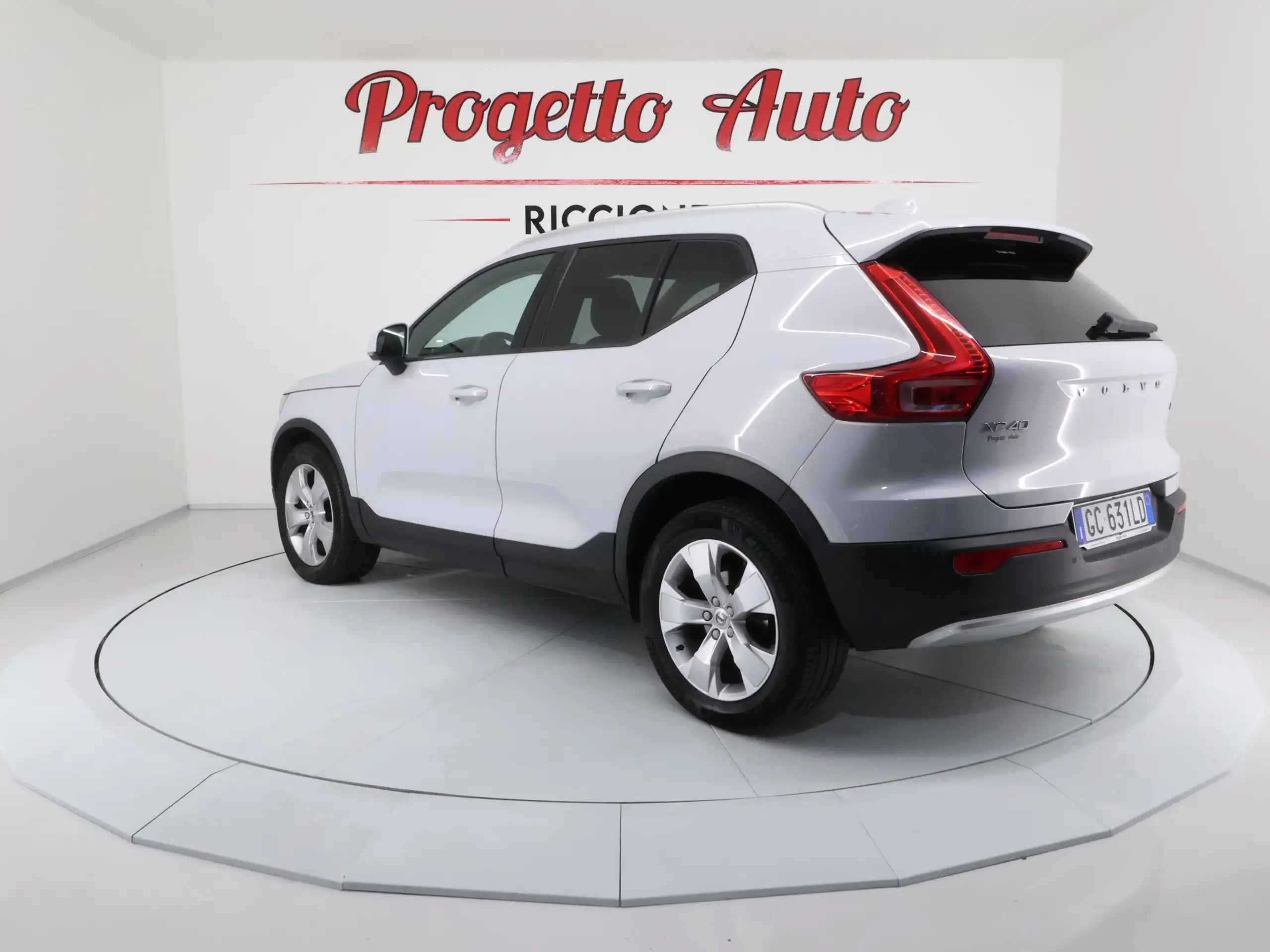 Volvo - XC40