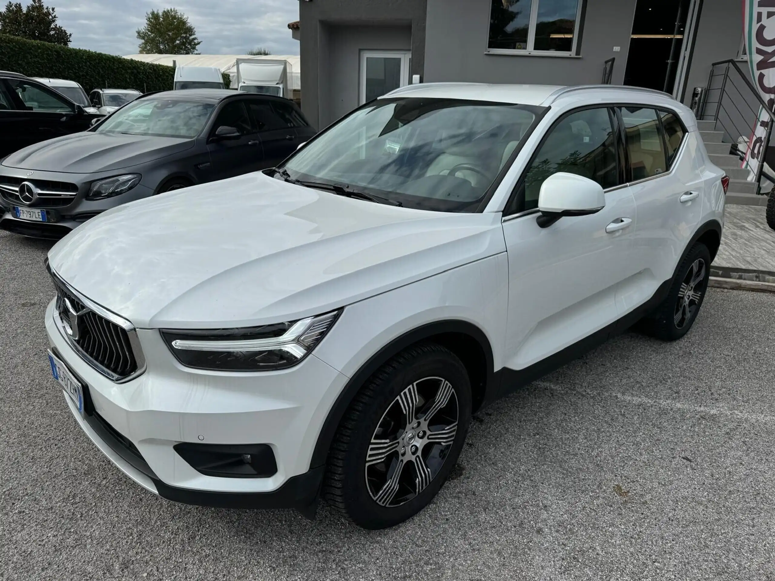 Volvo - XC40