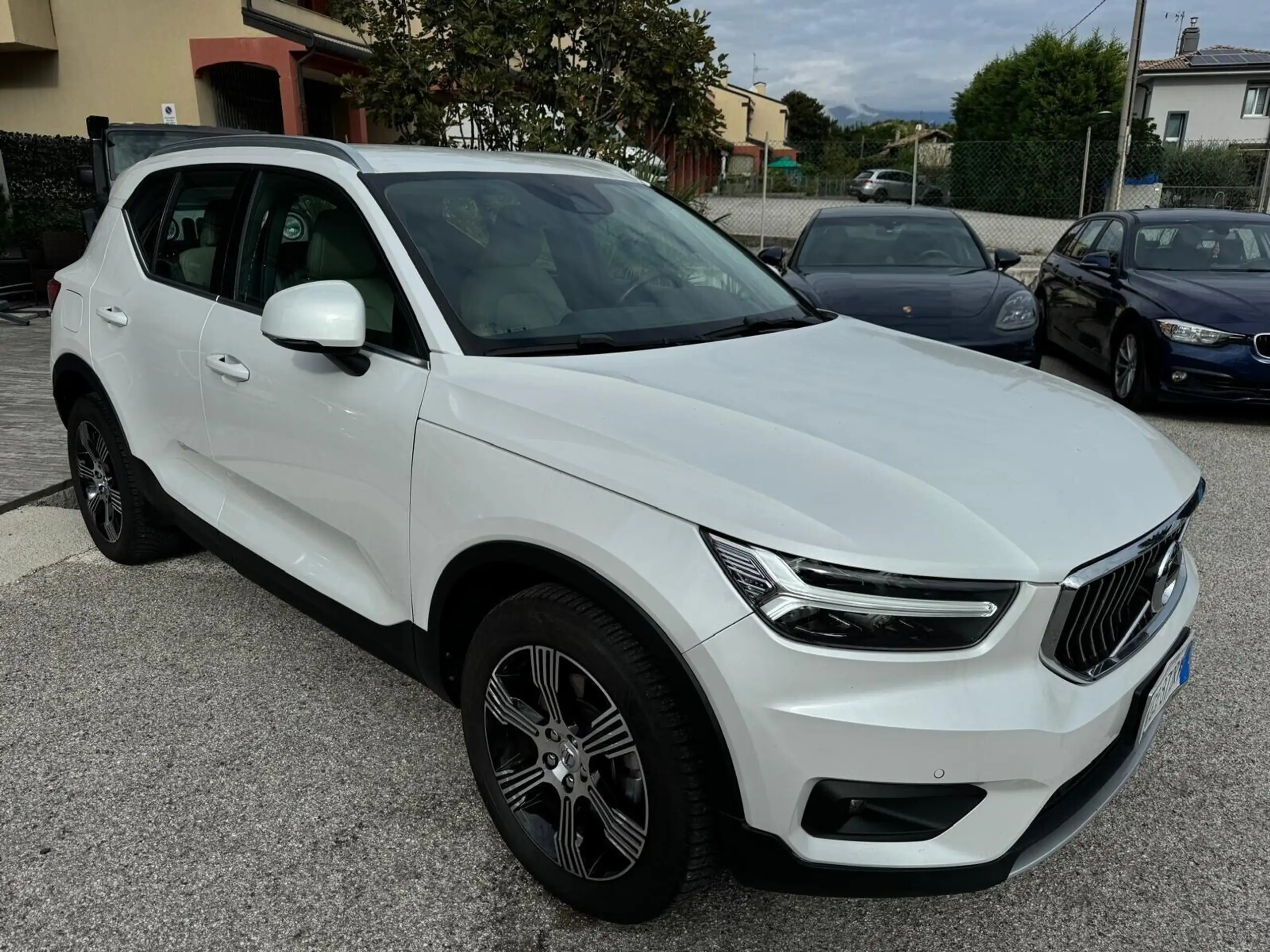 Volvo - XC40