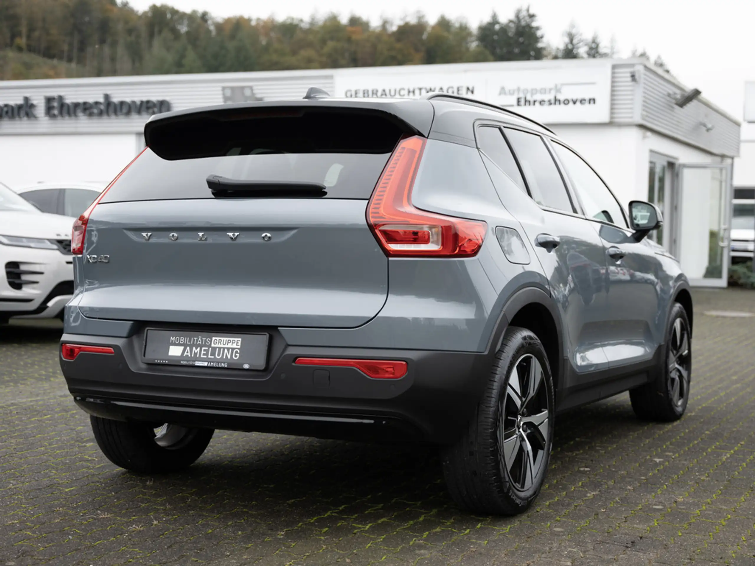 Volvo - XC40