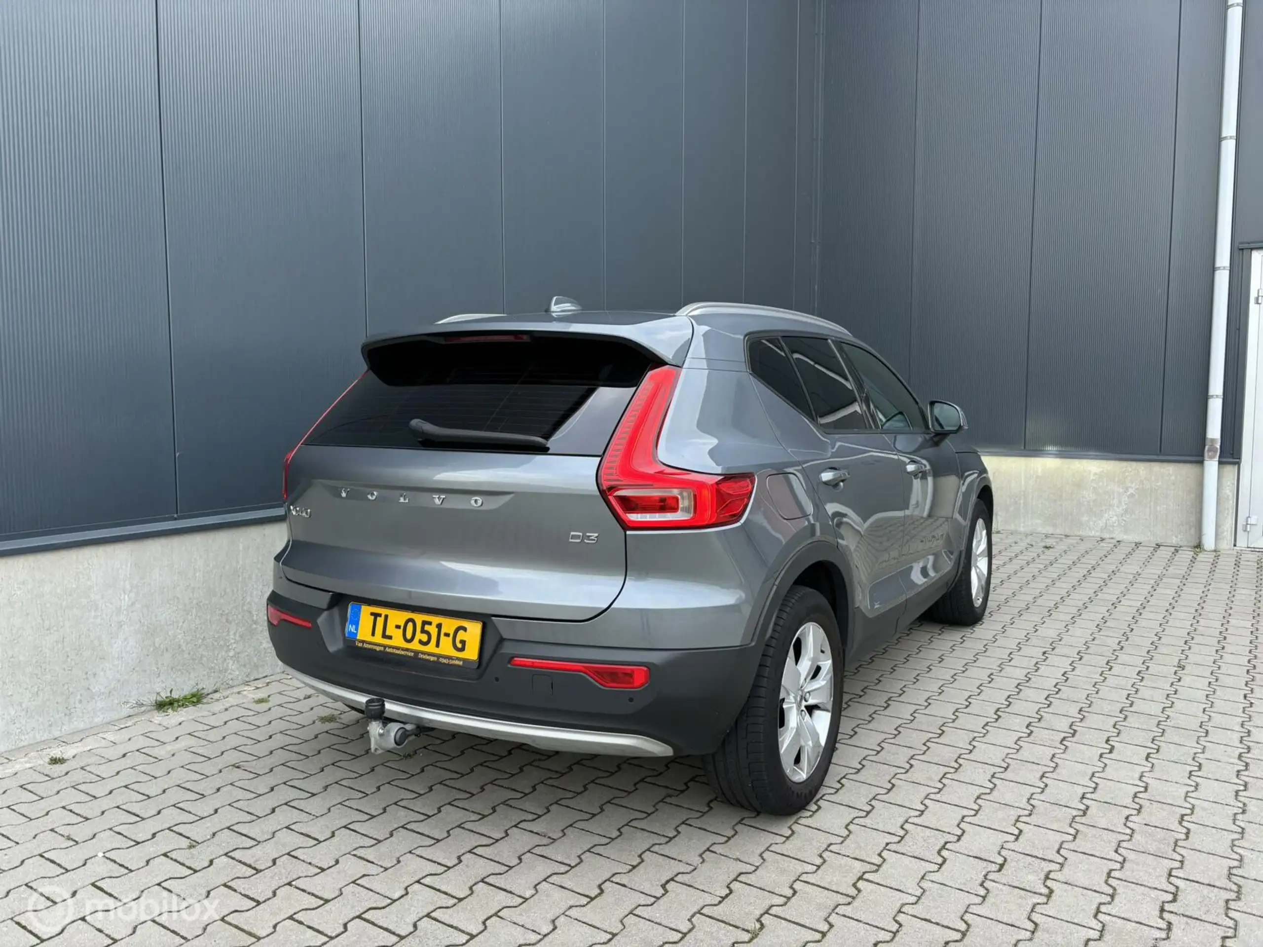 Volvo - XC40