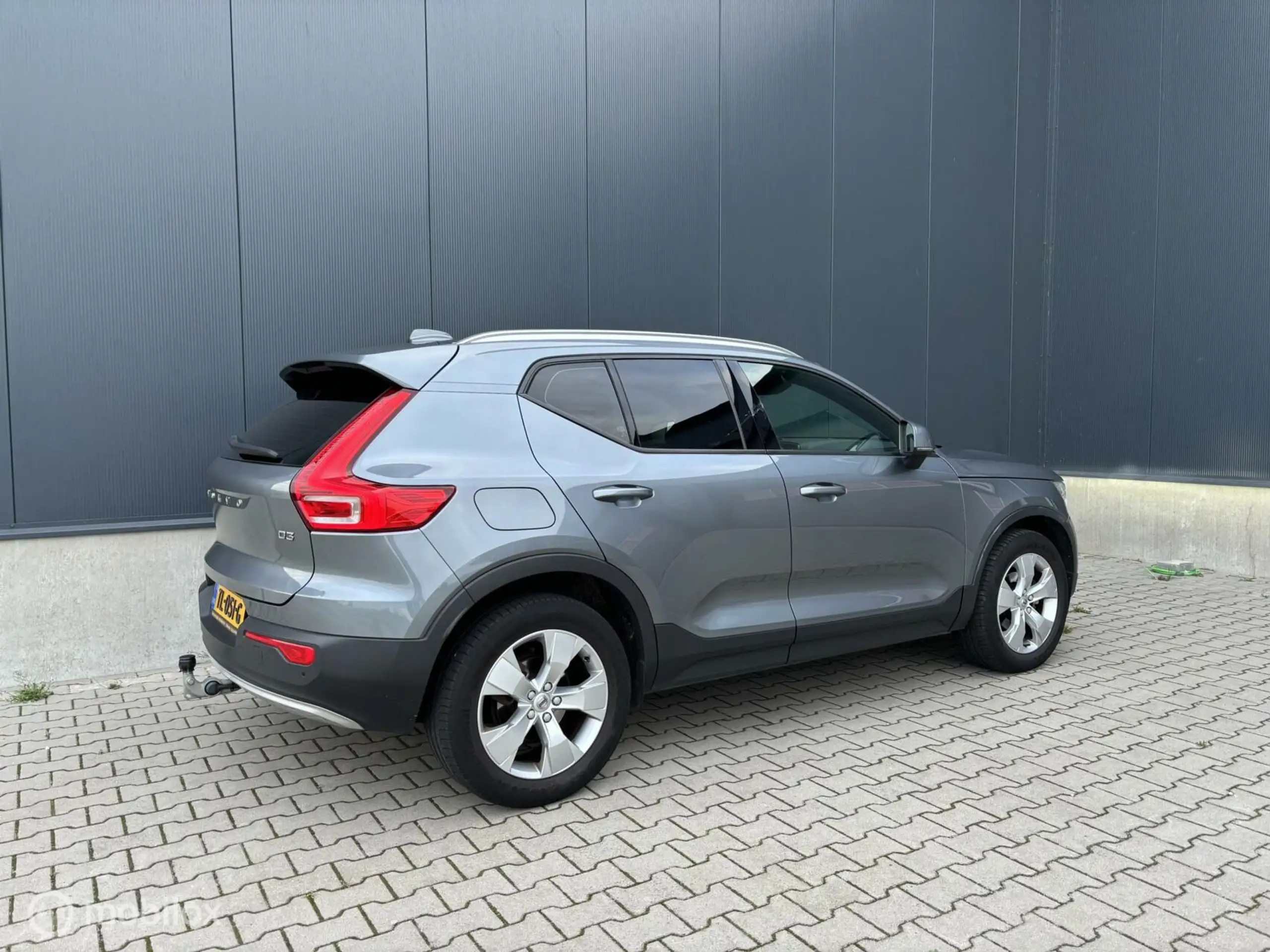 Volvo - XC40