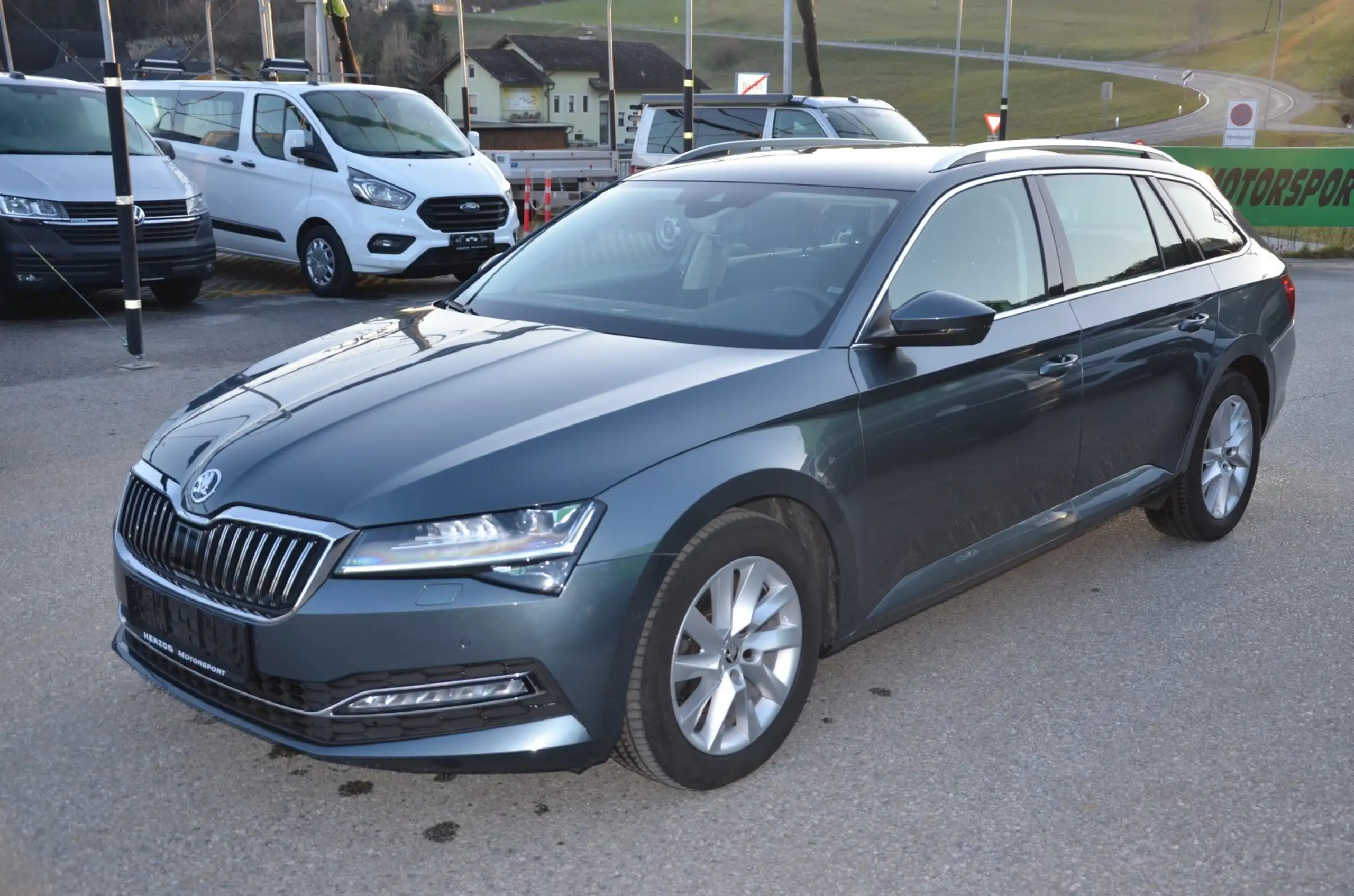 Skoda - Superb