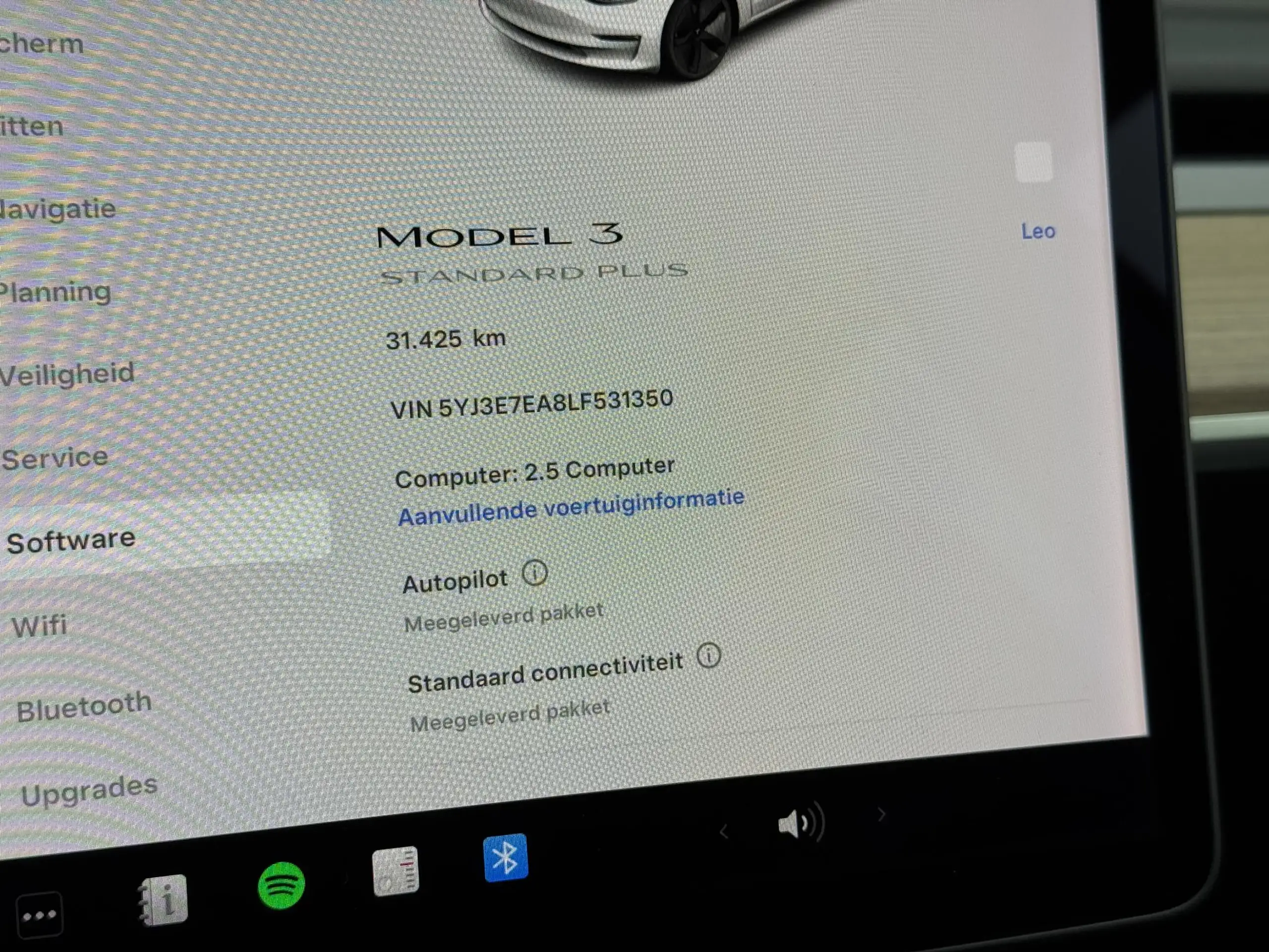 Tesla - Model 3