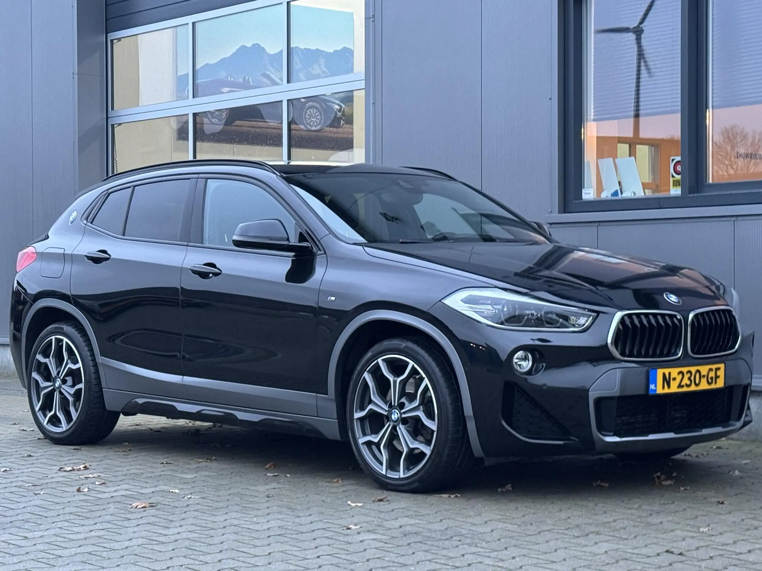 BMW - X2