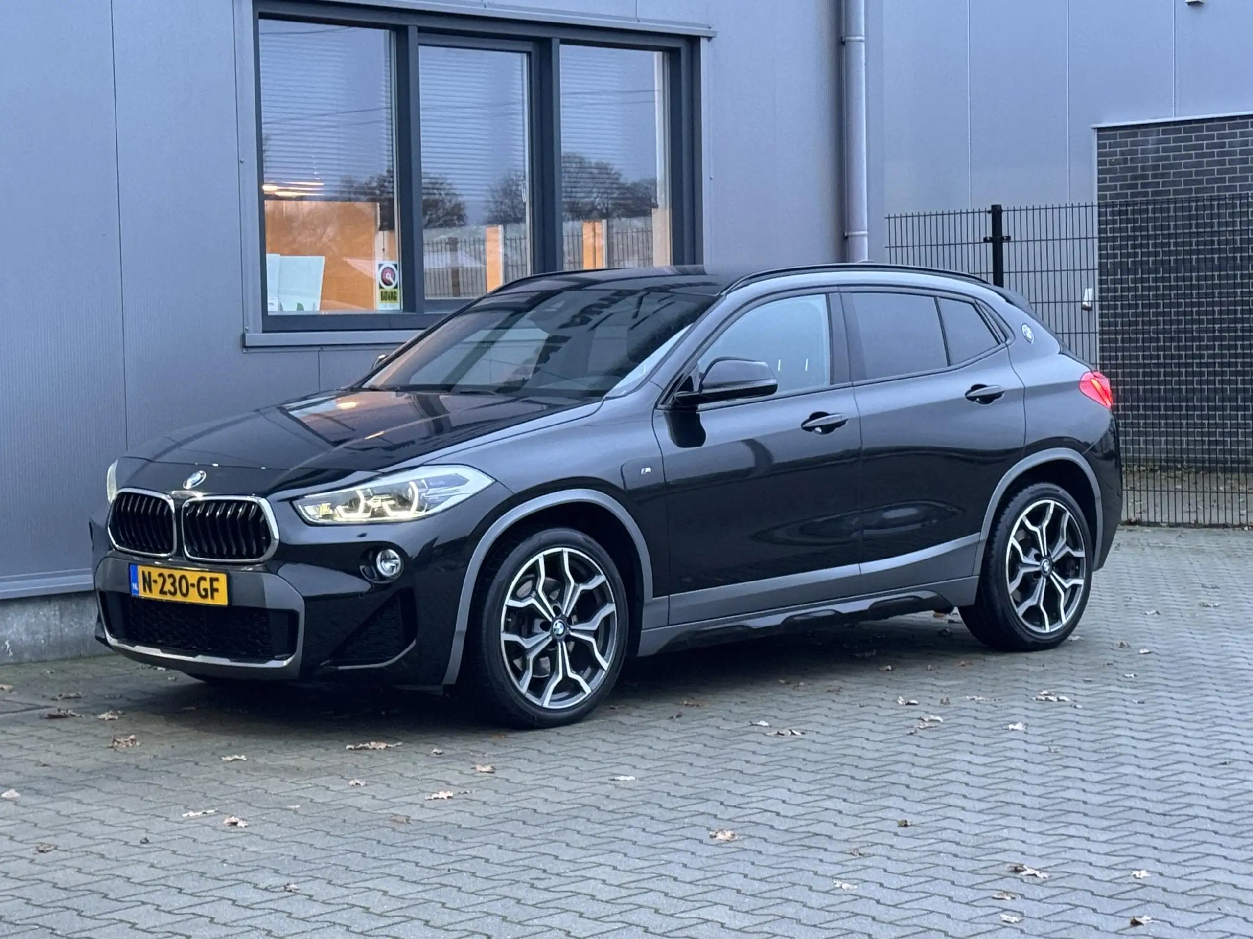 BMW - X2