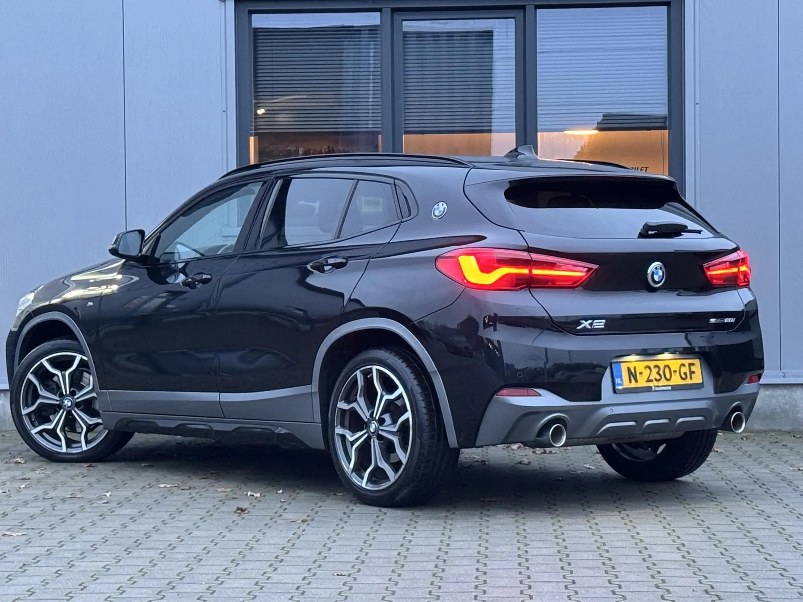 BMW - X2