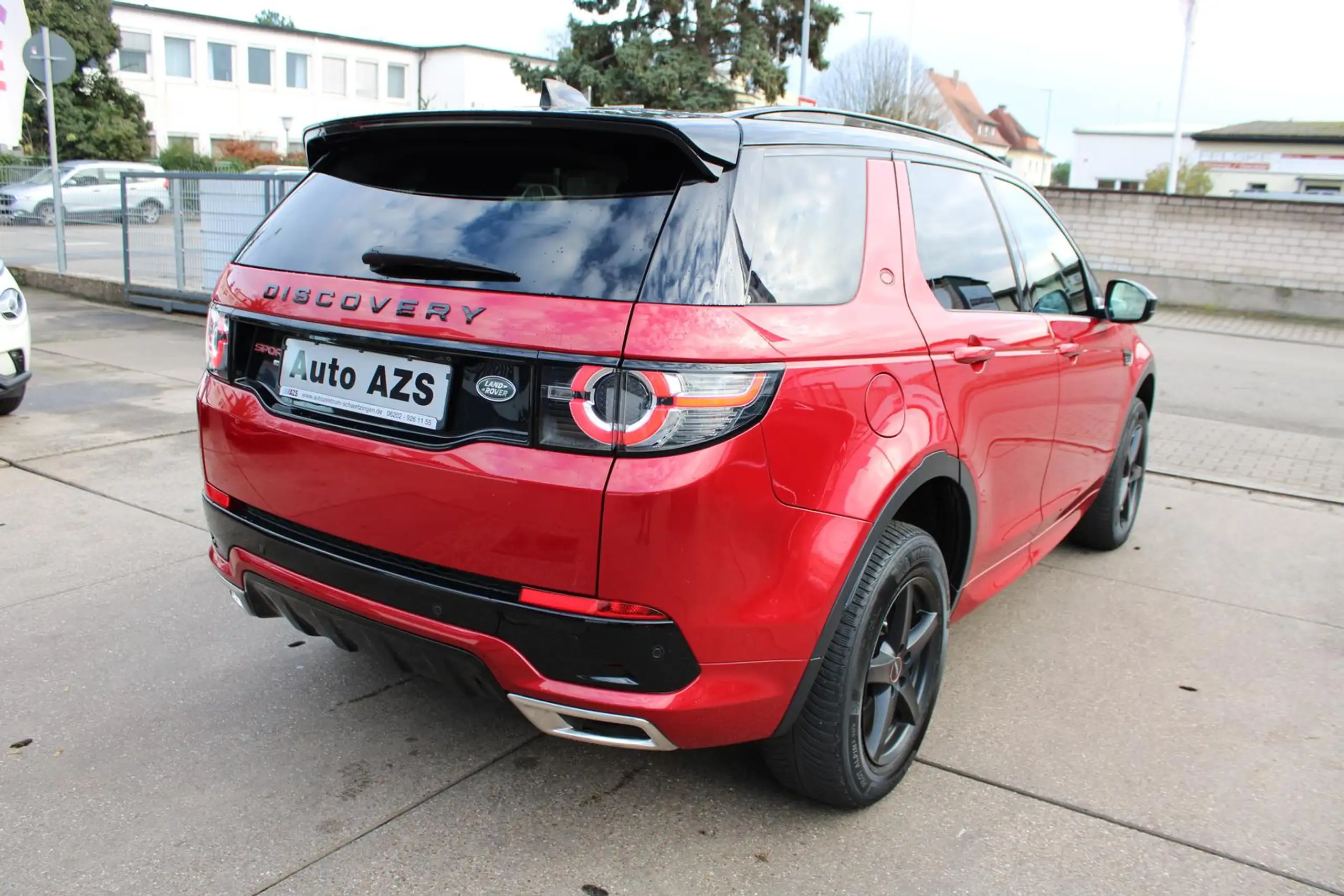 Land Rover - Discovery Sport