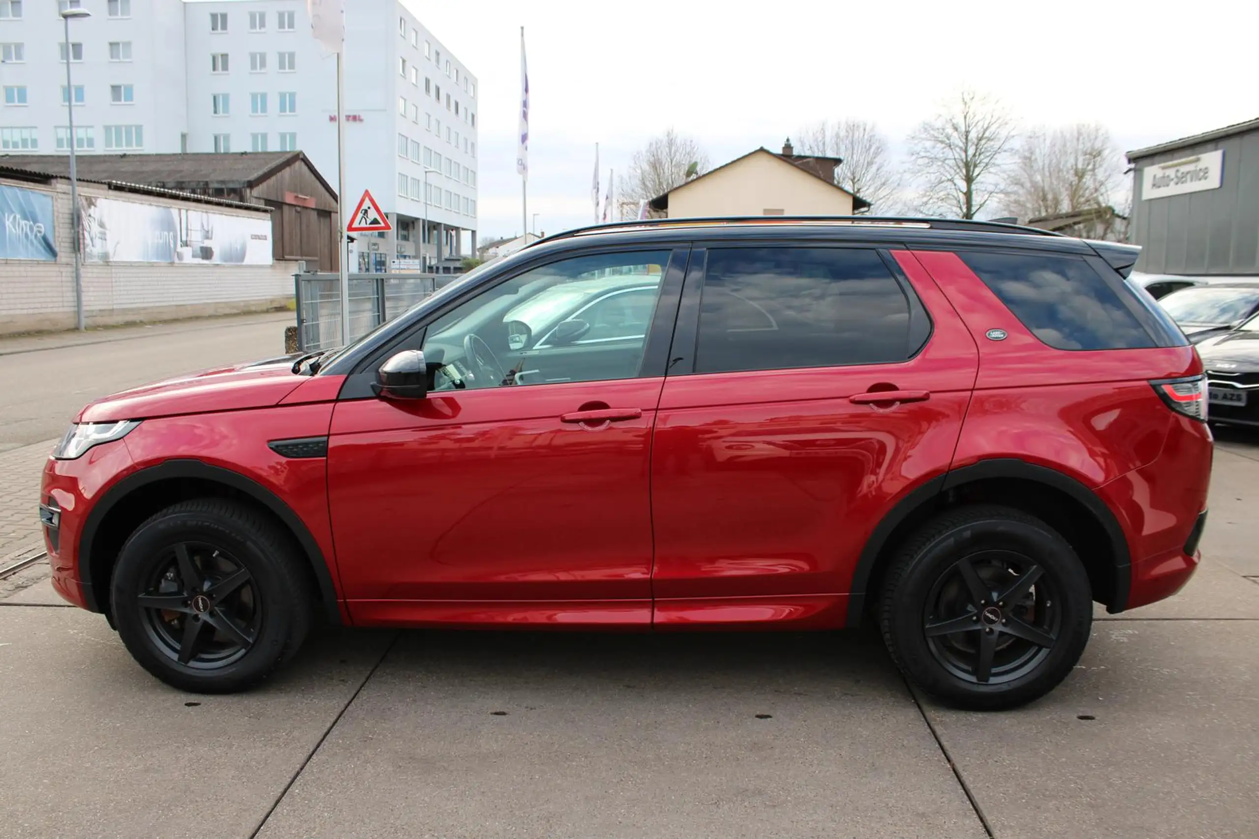 Land Rover - Discovery Sport