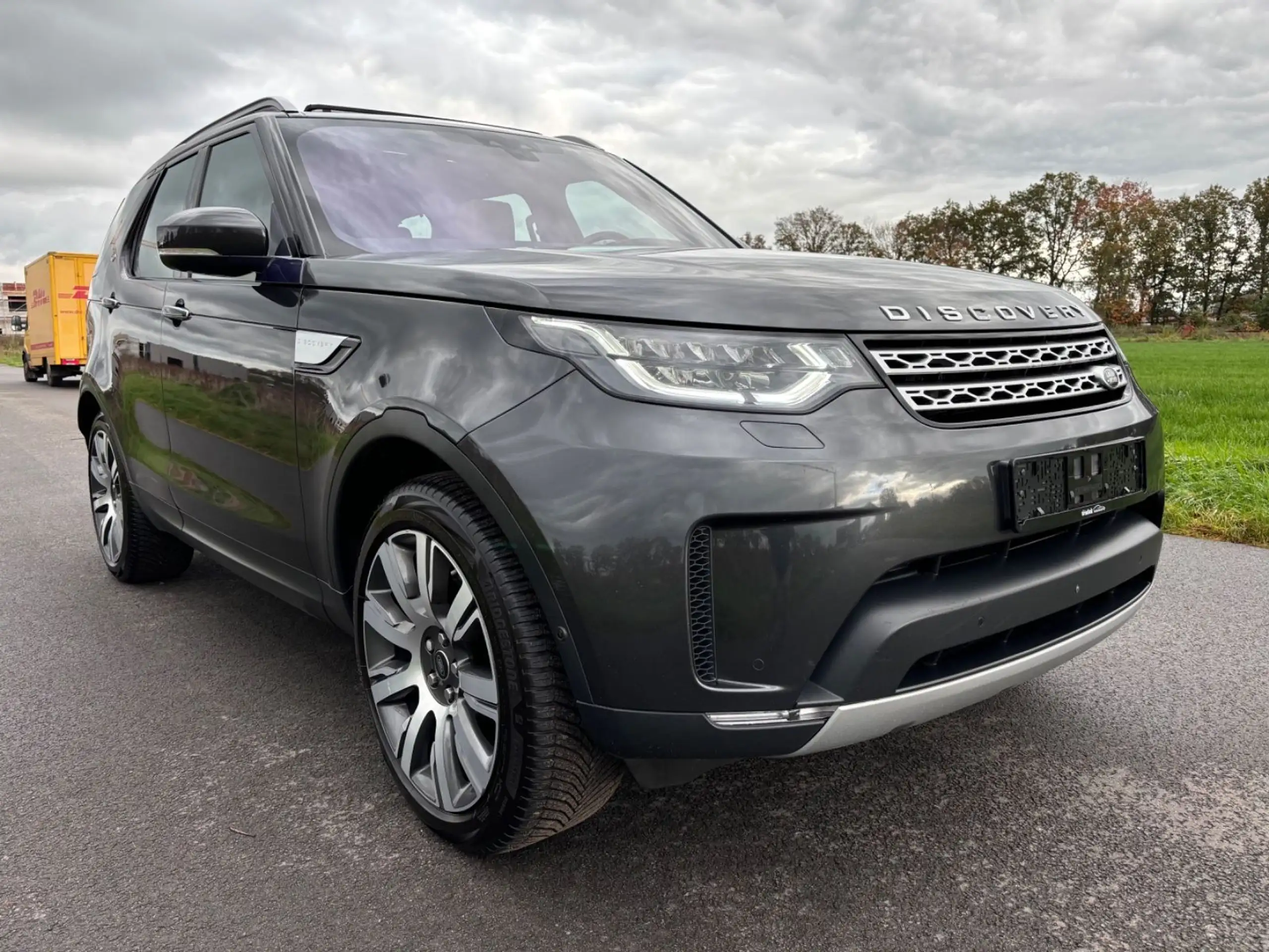 Land Rover Discovery 2018