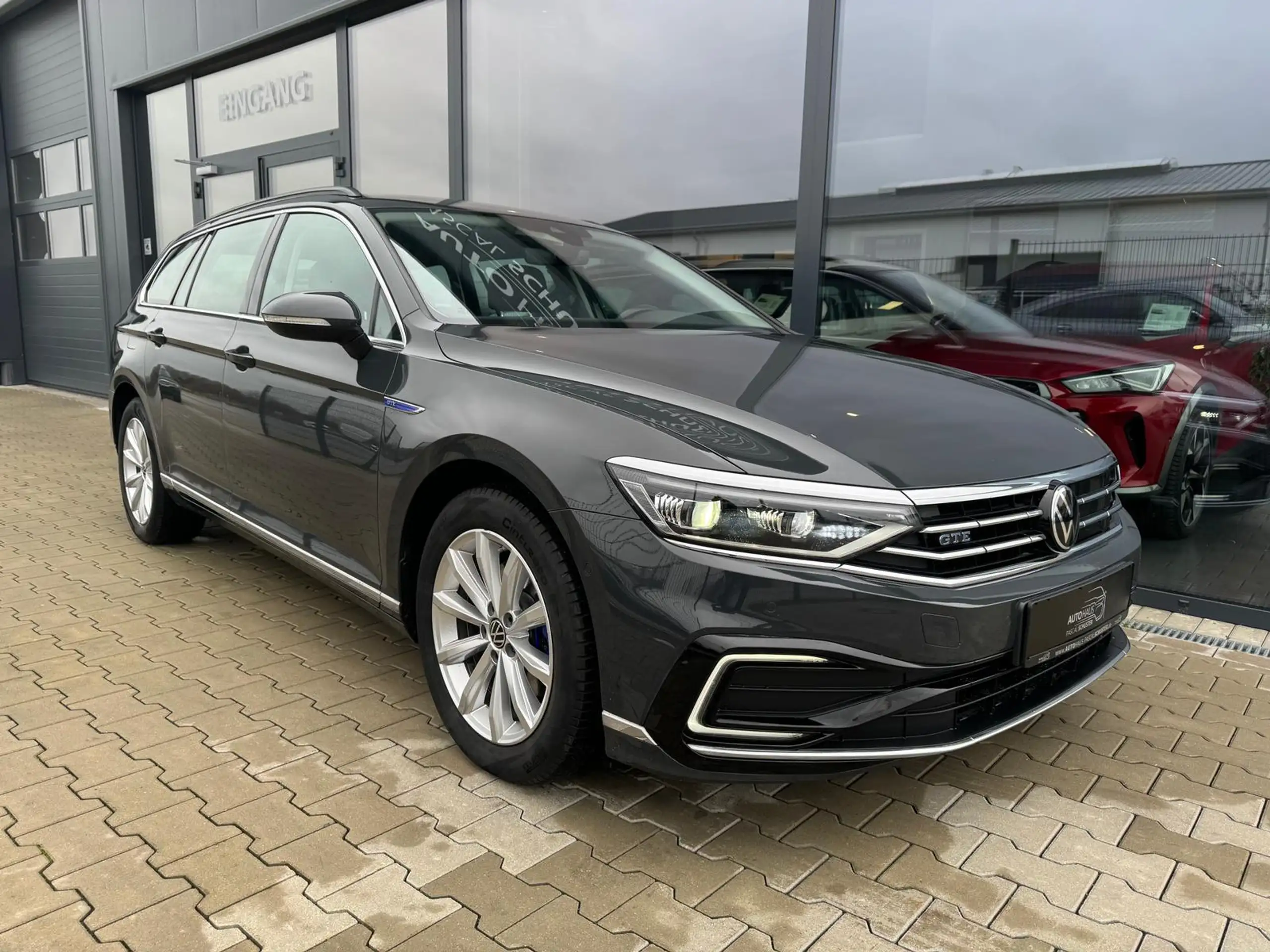 Volkswagen - Passat