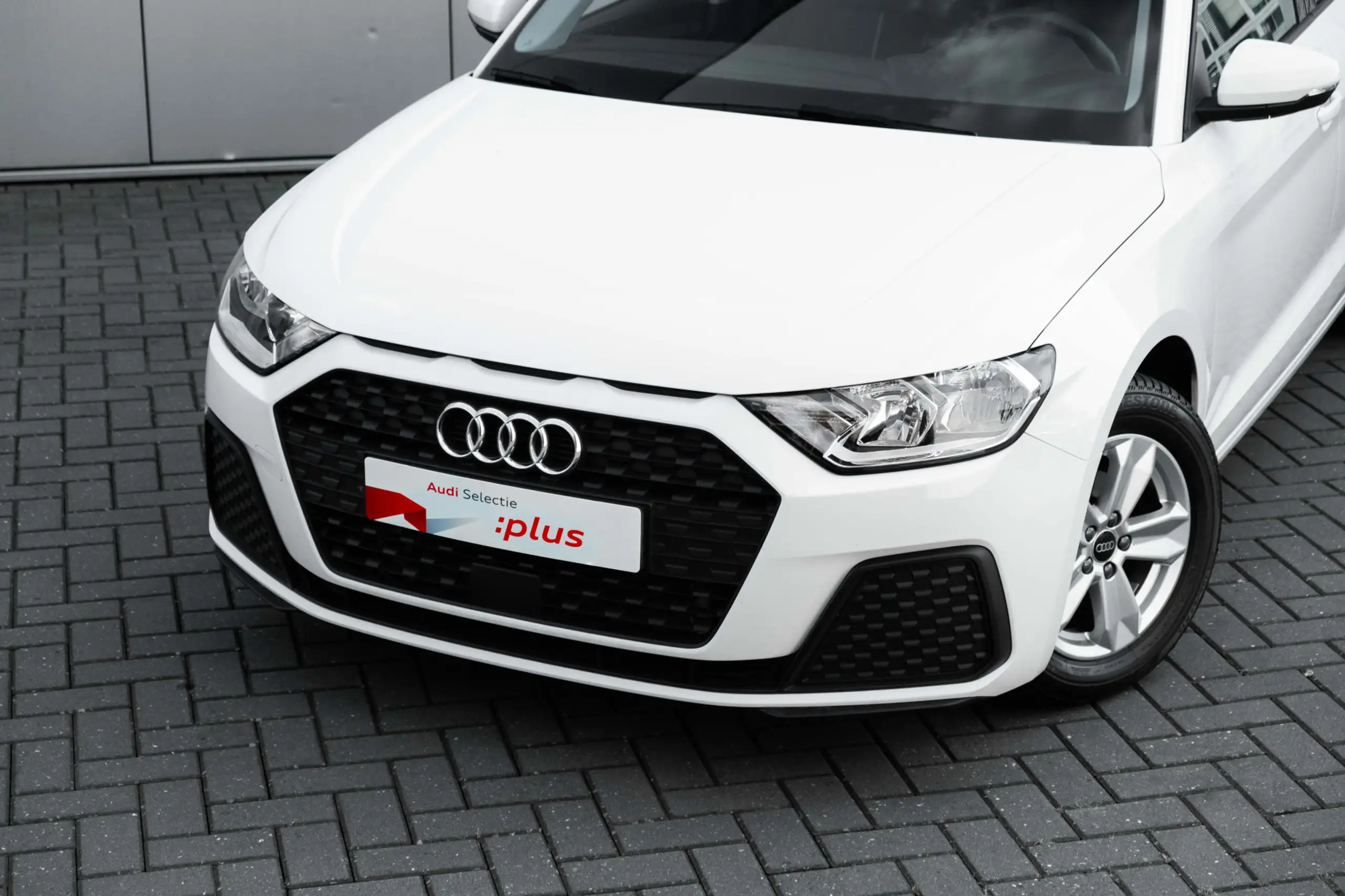 Audi - A1